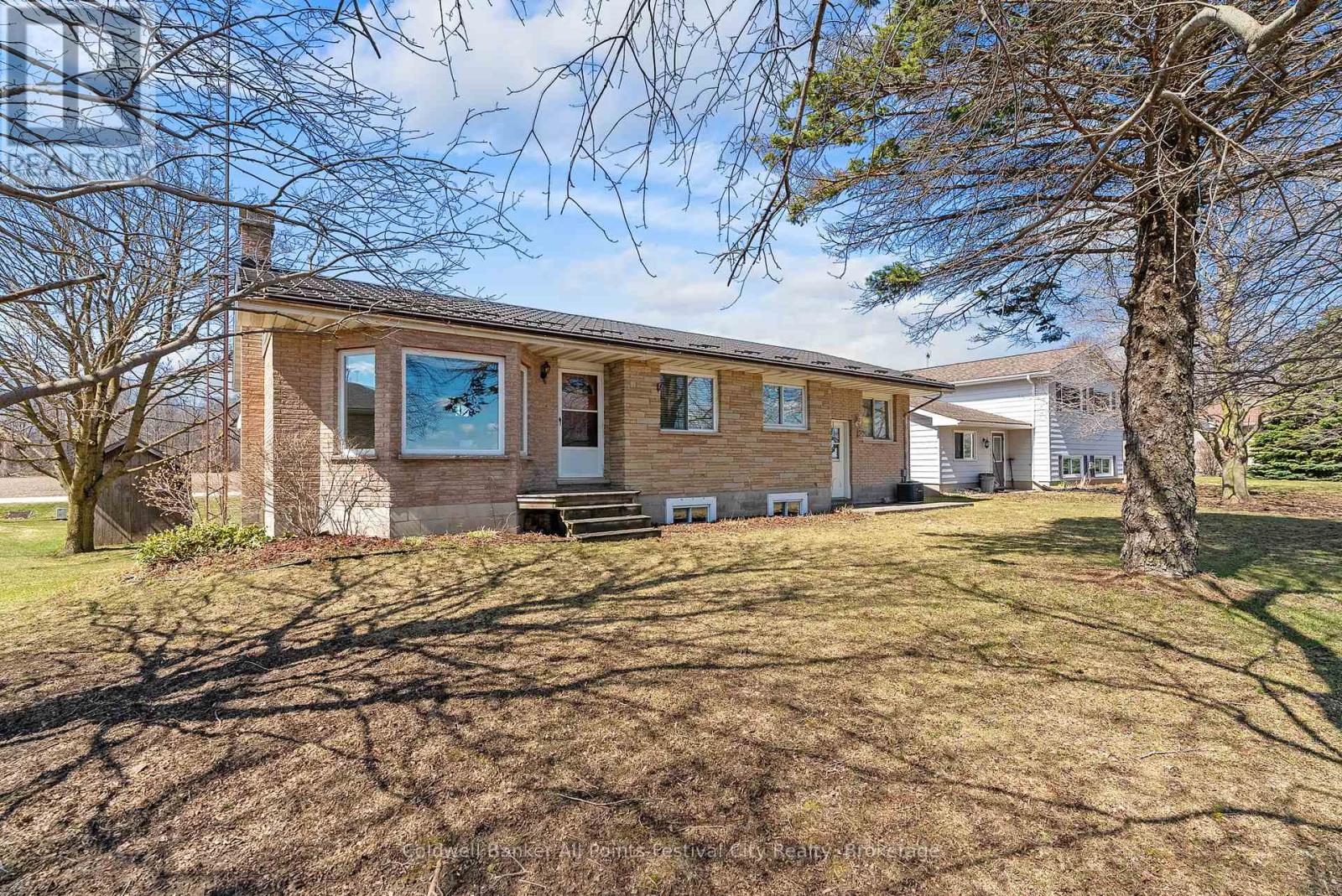 1 Crawford Street, North Huron, Ontario  N0G 2H0 - Photo 36 - X13001744