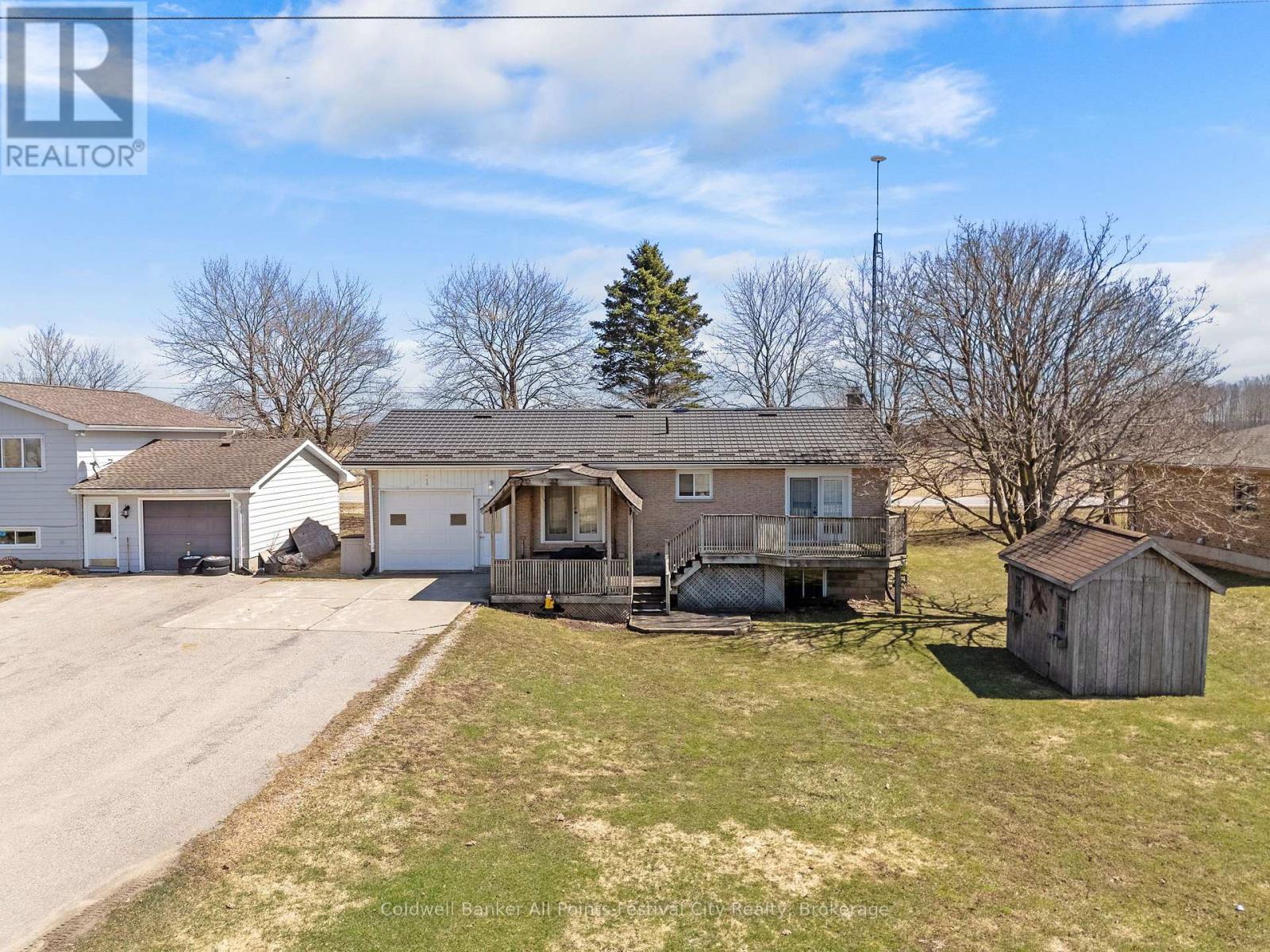 1 Crawford Street, North Huron, Ontario  N0G 2H0 - Photo 46 - X13001744