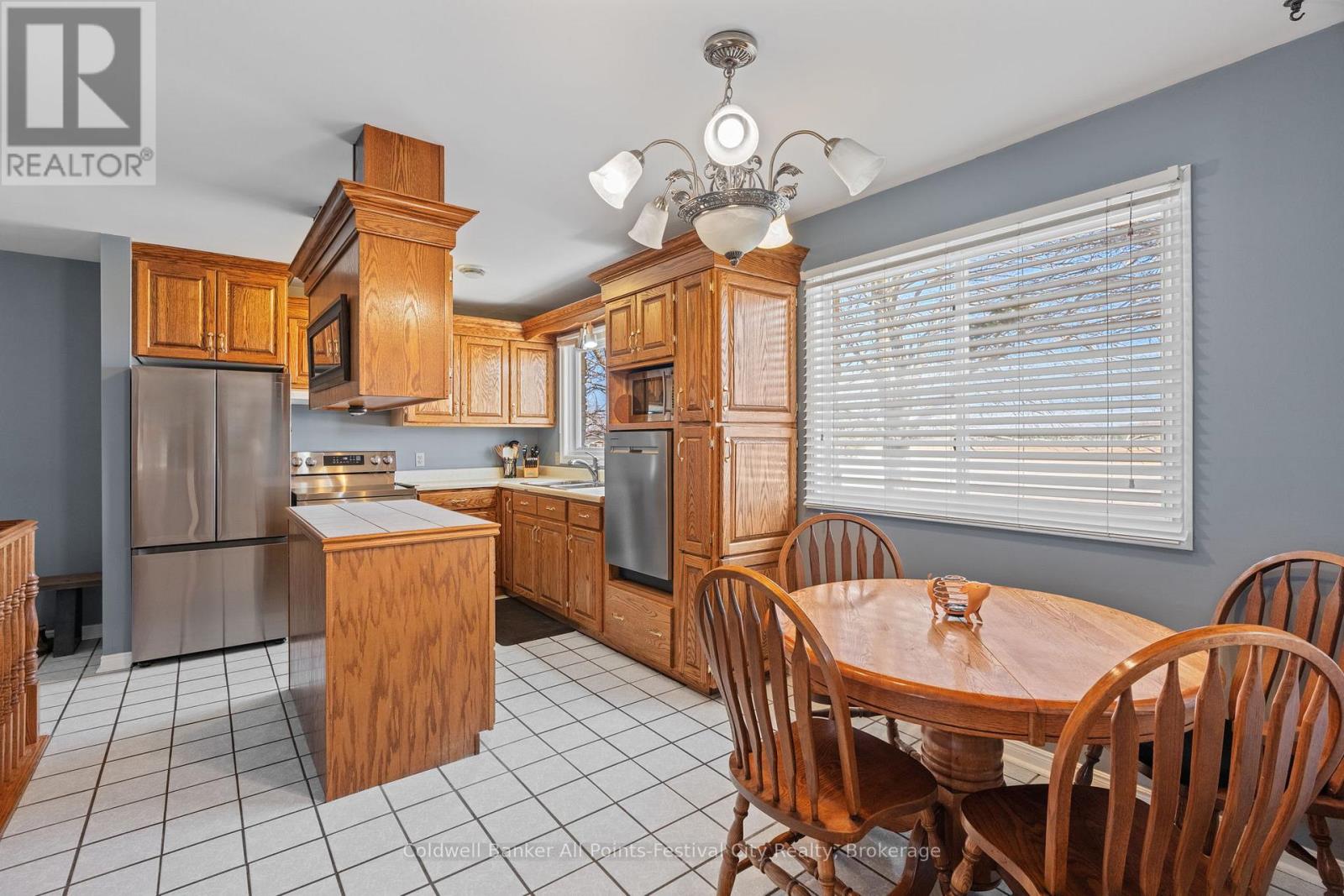 1 Crawford Street, North Huron, Ontario  N0G 2H0 - Photo 8 - X13001744