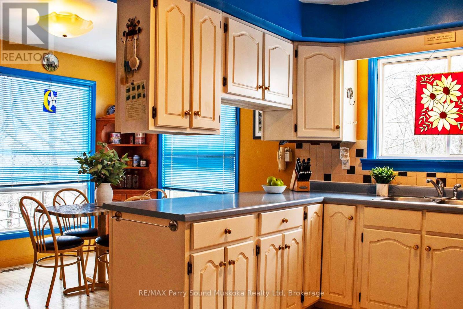 16 Macklaim Drive, Parry Sound, Ontario  P2A 2Z2 - Photo 11 - X13001828