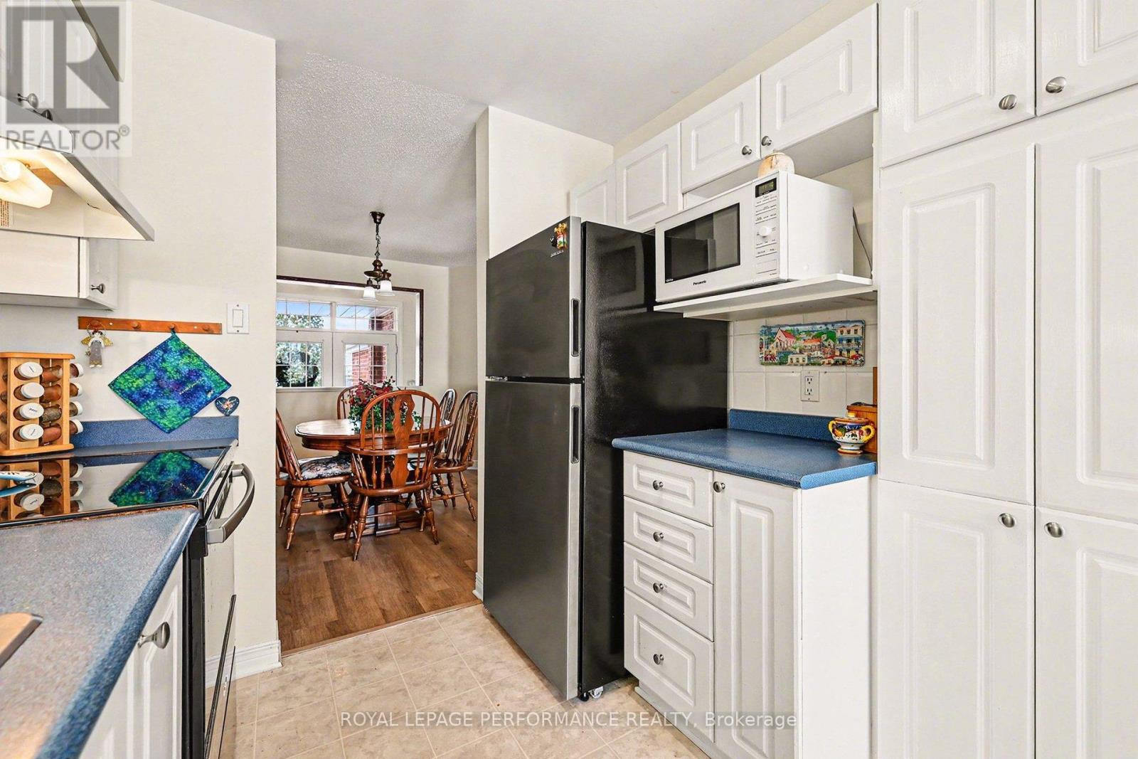 214 Windhurst Drive, Ottawa, Ontario  K2G 6H9 - Photo 12 - X13001546