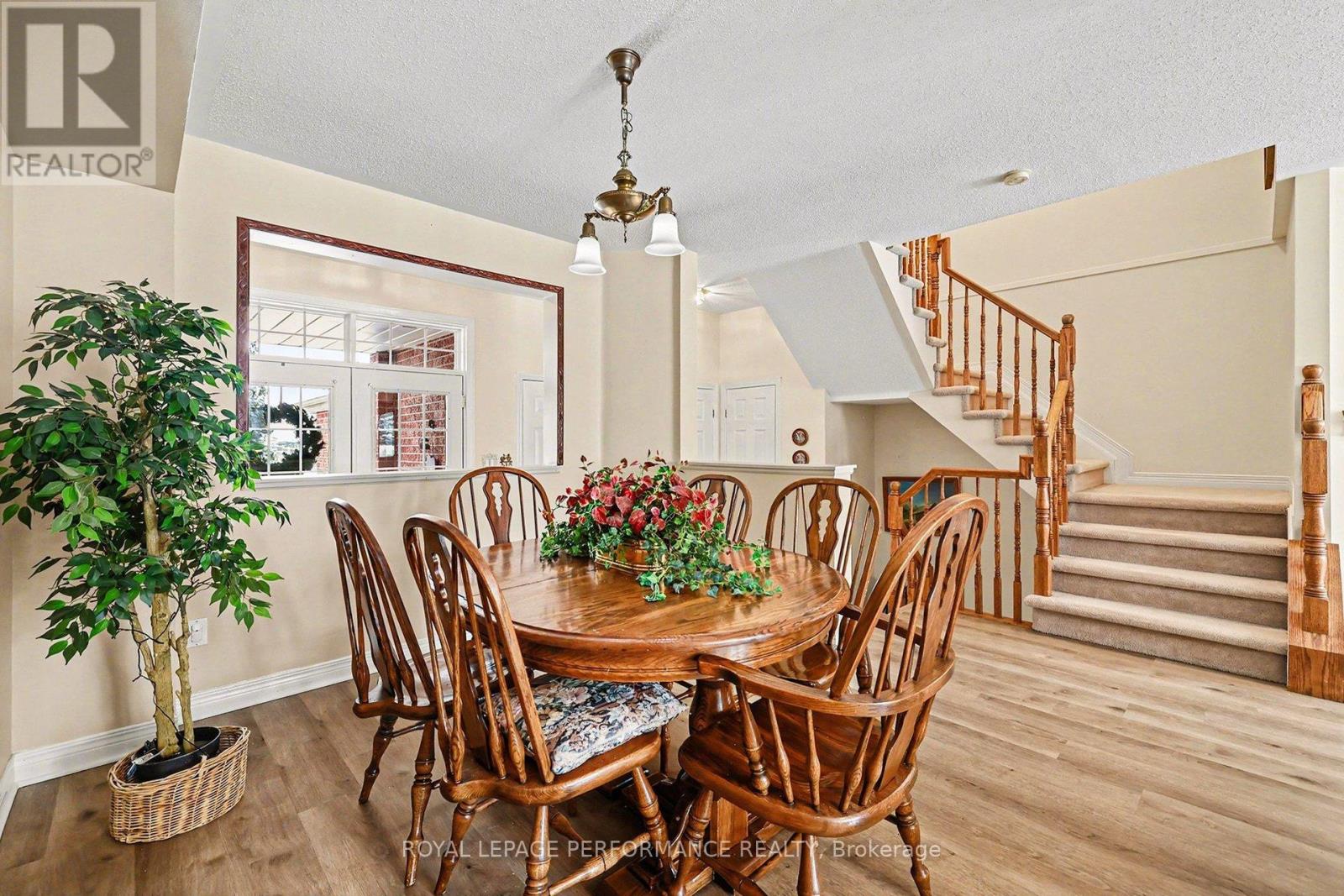 214 Windhurst Drive, Ottawa, Ontario  K2G 6H9 - Photo 8 - X13001546