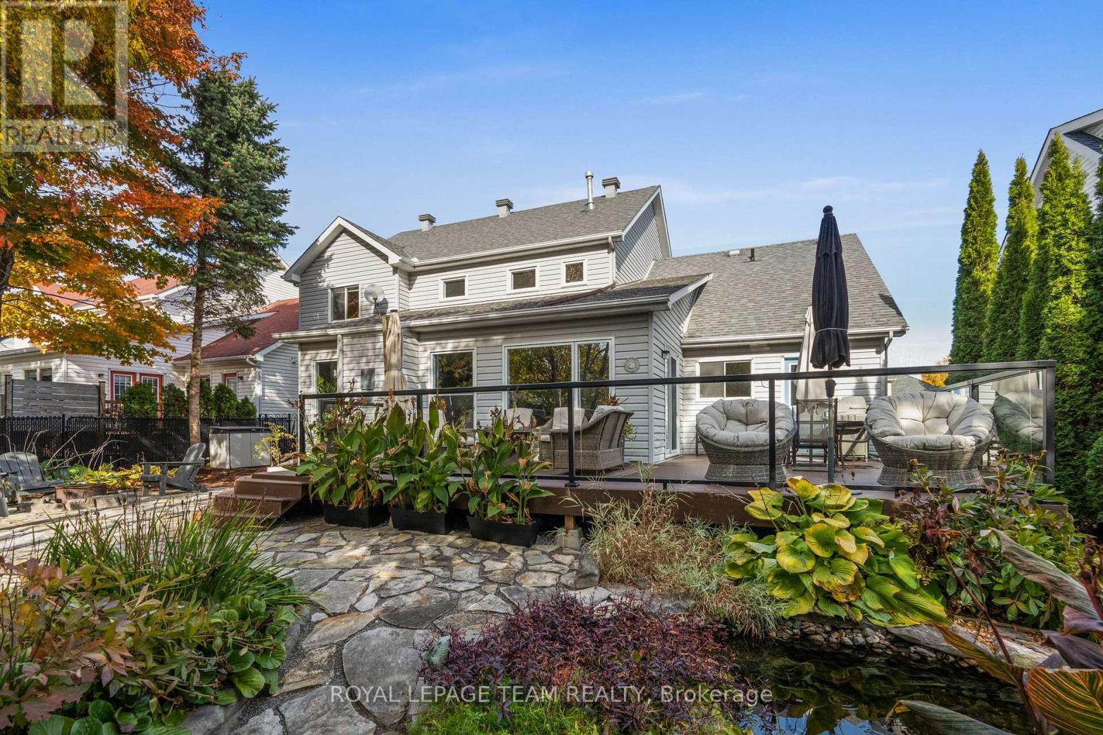 30 Crantham Crescent, Ottawa, Ontario K2S 1R2 - Photo 2 - X13001816