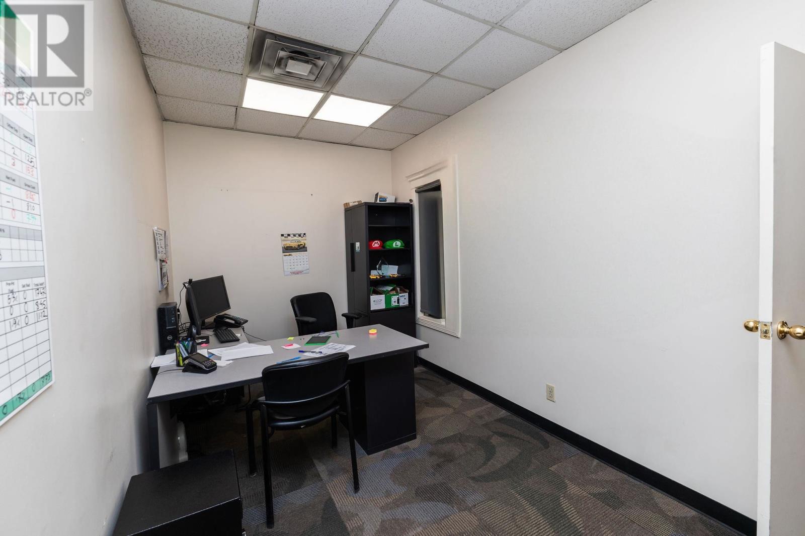 97 Great Northern Rd, Sault Ste. Marie, Ontario  P6B 4Y9 - Photo 8 - SM260698