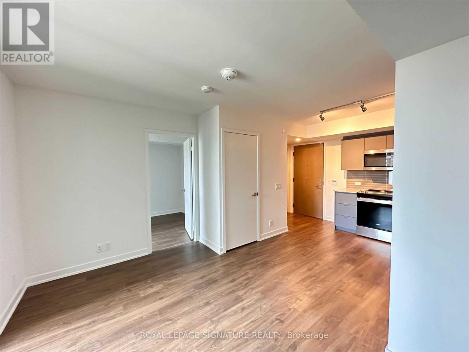 406 - 30 Tretti Way, Toronto, Ontario  M3H 0E3 - Photo 3 - C13001500