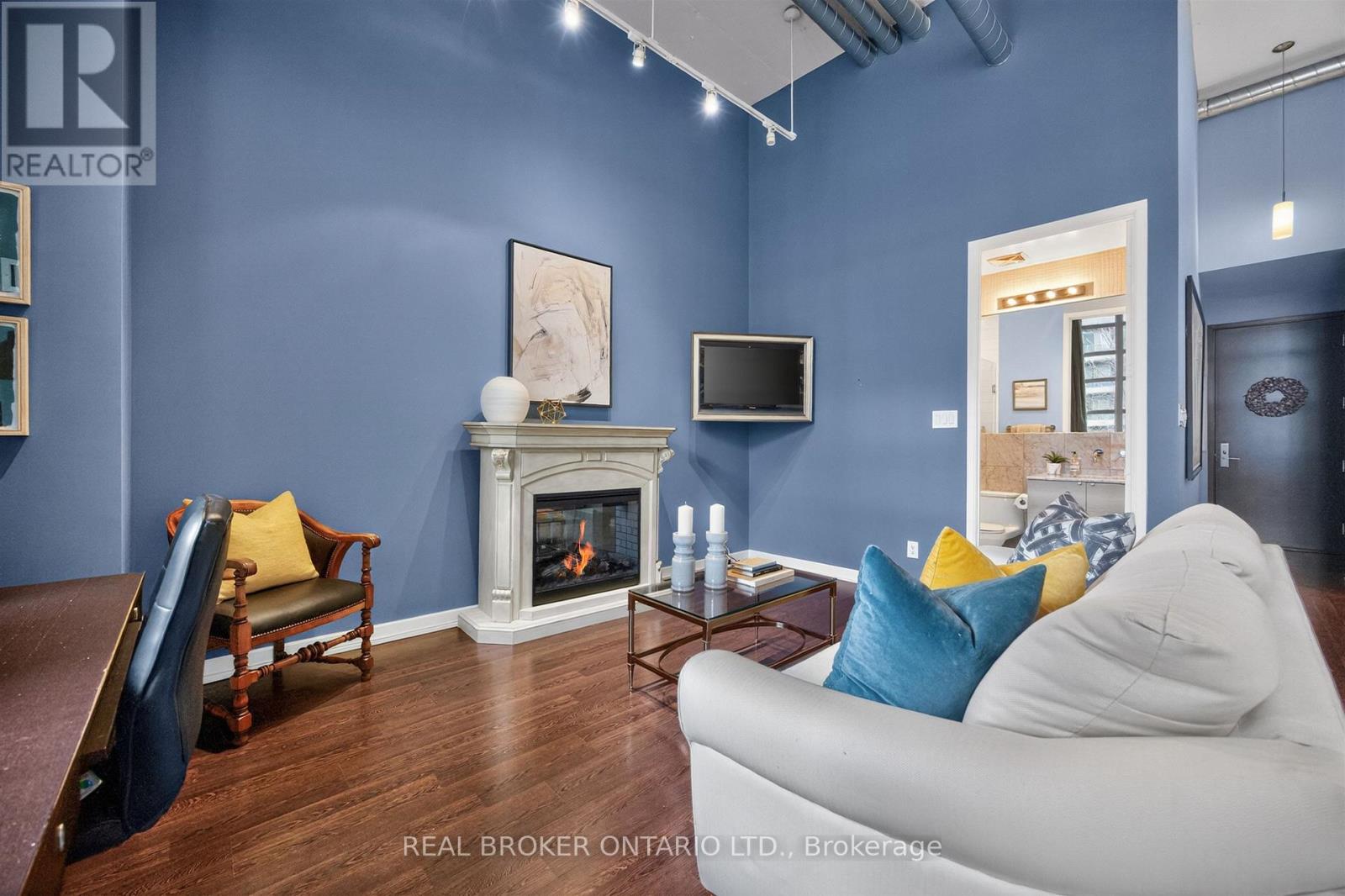 209 - 380 Macpherson Avenue, Toronto, Ontario  M4V 3E3 - Photo 15 - C13001650