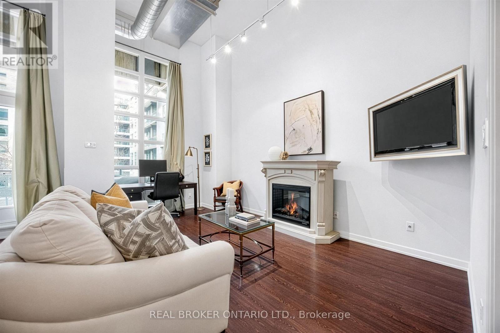 209 - 380 Macpherson Avenue, Toronto, Ontario  M4V 3E3 - Photo 18 - C13001650