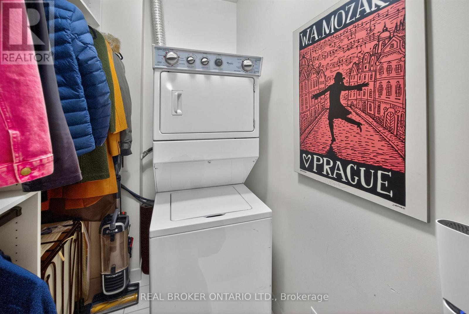 209 - 380 Macpherson Avenue, Toronto, Ontario  M4V 3E3 - Photo 33 - C13001650