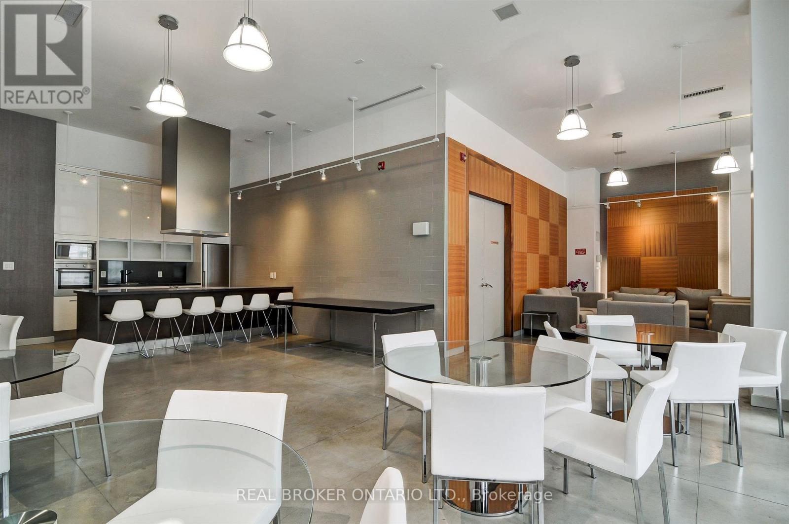 209 - 380 Macpherson Avenue, Toronto, Ontario  M4V 3E3 - Photo 37 - C13001650