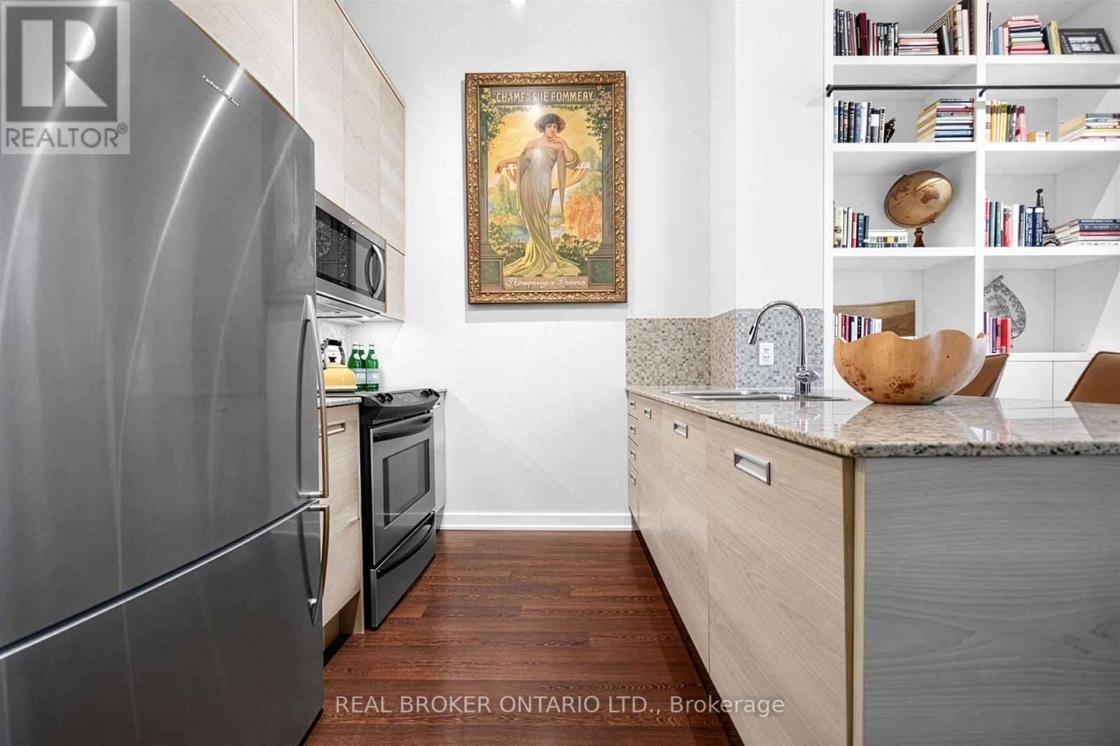 209 - 380 Macpherson Avenue, Toronto, Ontario  M4V 3E3 - Photo 6 - C13001650