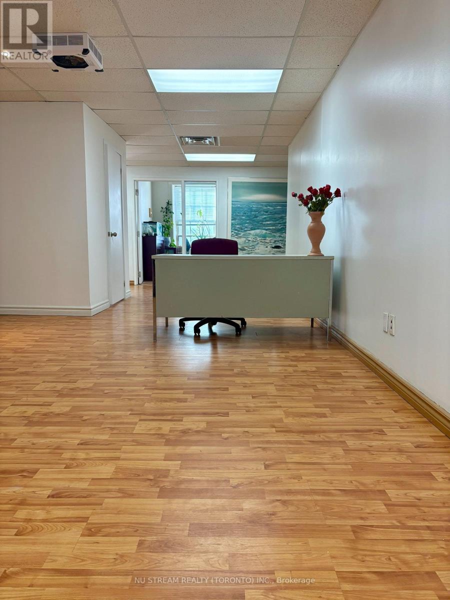 302 - 100 Front Street E, Toronto, Ontario  M5A 1E1 - Photo 5 - C13001664