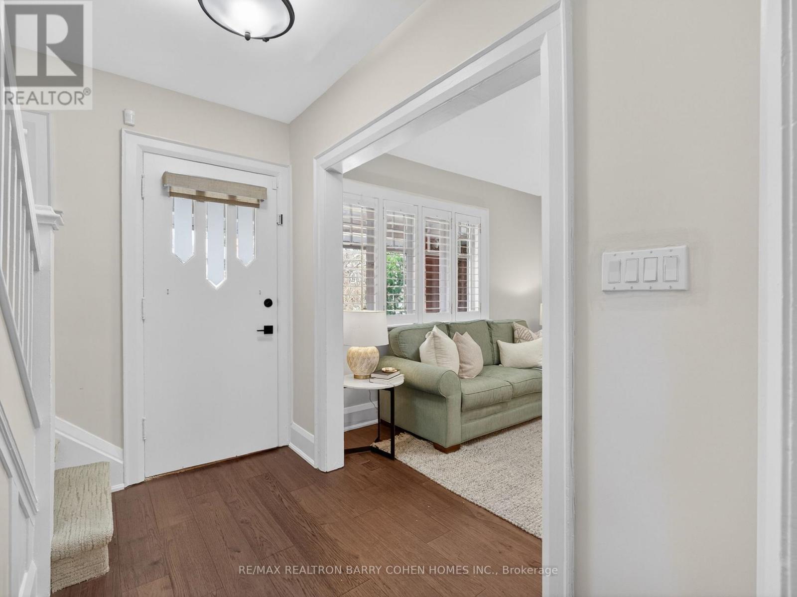 253 Briar Hill Avenue, Toronto, Ontario  M4R 1J3 - Photo 3 - C13001730