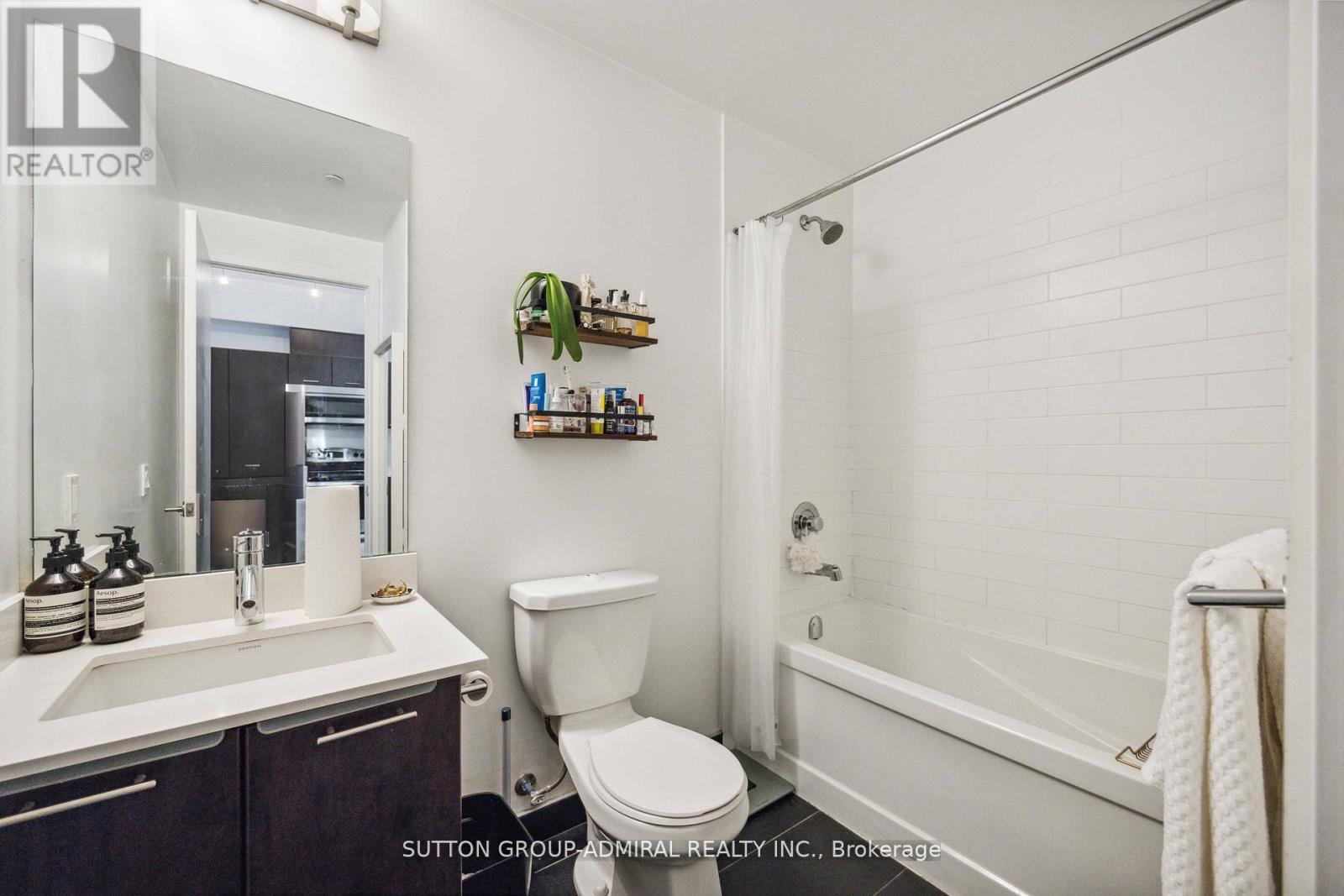 219 - 20 Bruyeres Mews, Toronto, Ontario  M5V 0G8 - Photo 18 - C13001788