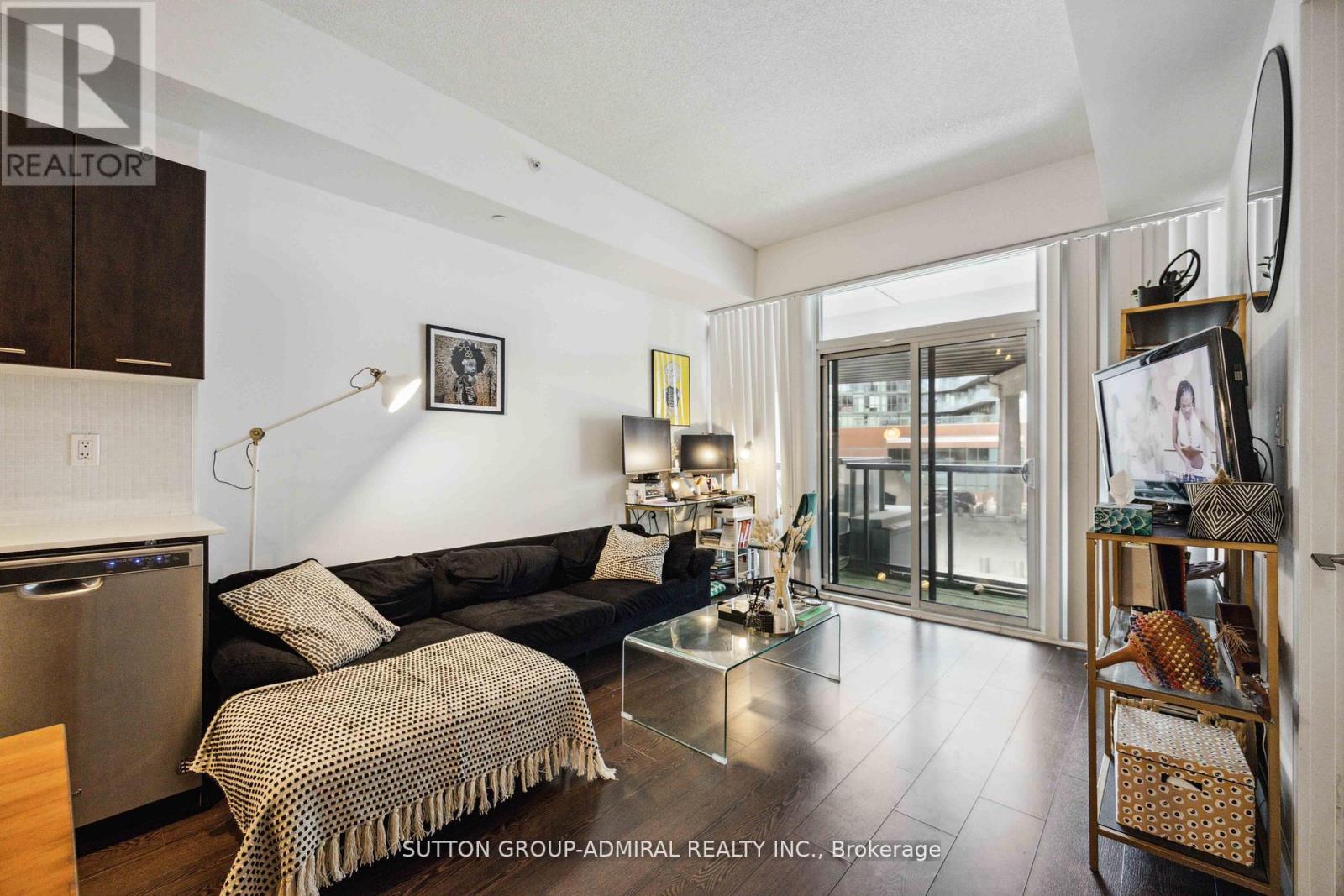 219 - 20 Bruyeres Mews, Toronto, Ontario  M5V 0G8 - Photo 2 - C13001788