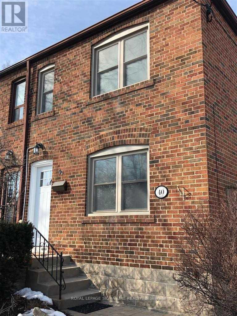 40 CROFTON ROAD, Toronto, Ontario