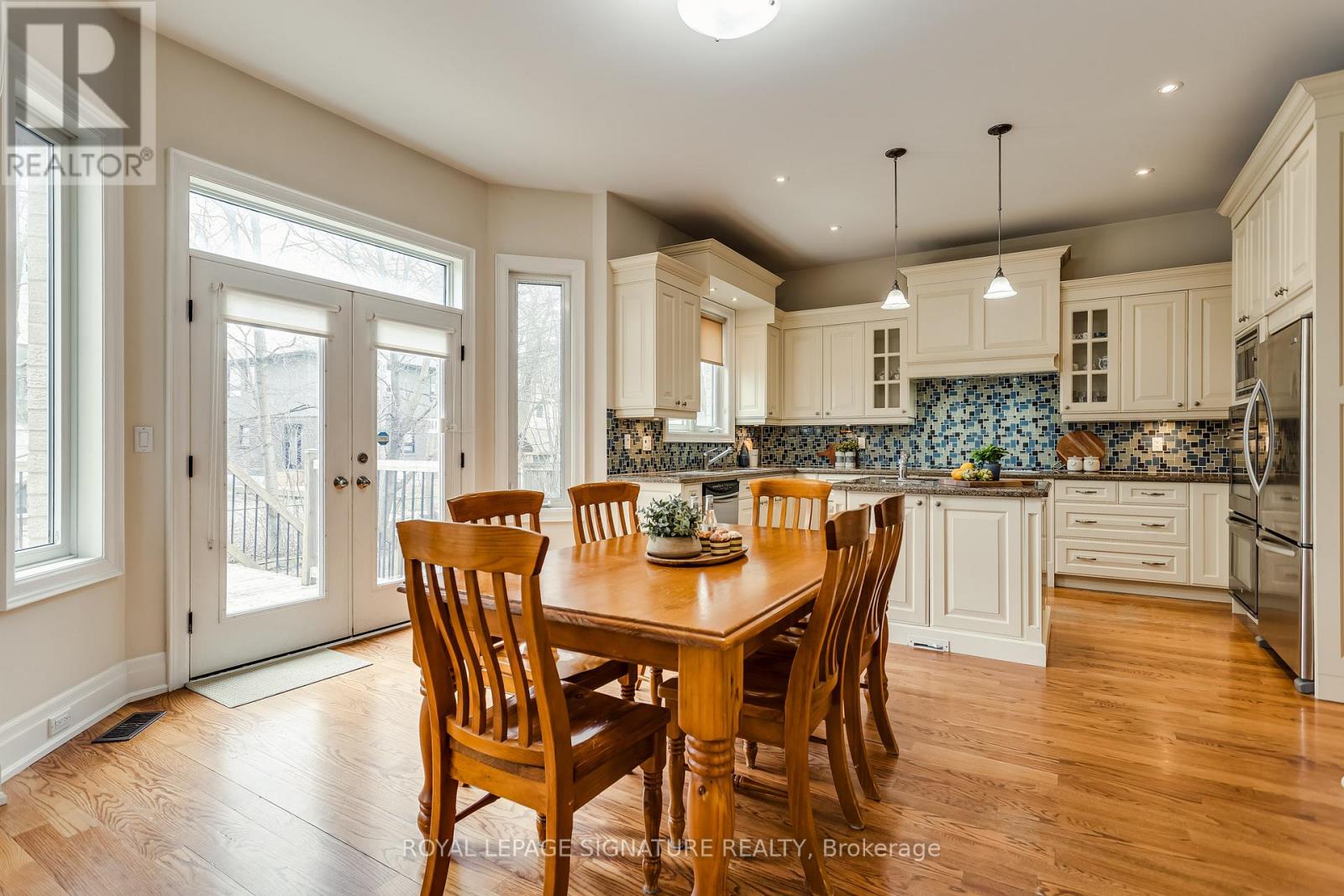 12 Silverton Avenue, Toronto, Ontario  M3H 3E6 - Photo 10 - C13001850