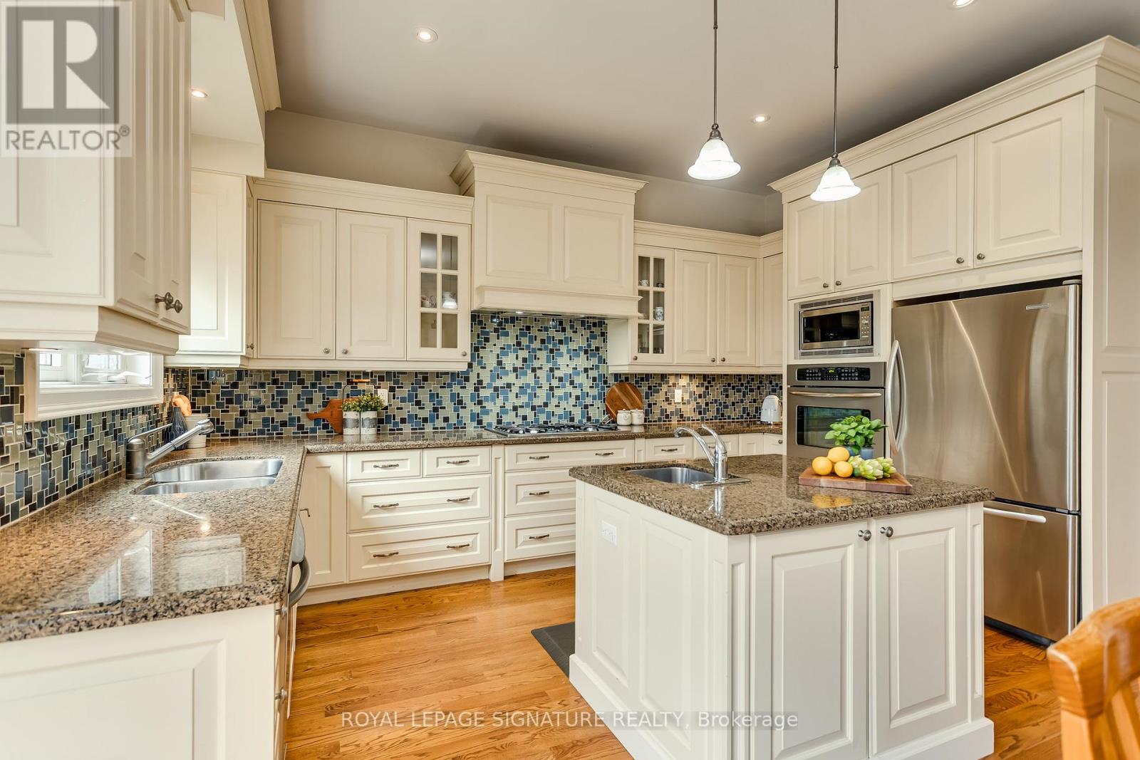 12 Silverton Avenue, Toronto, Ontario  M3H 3E6 - Photo 12 - C13001850