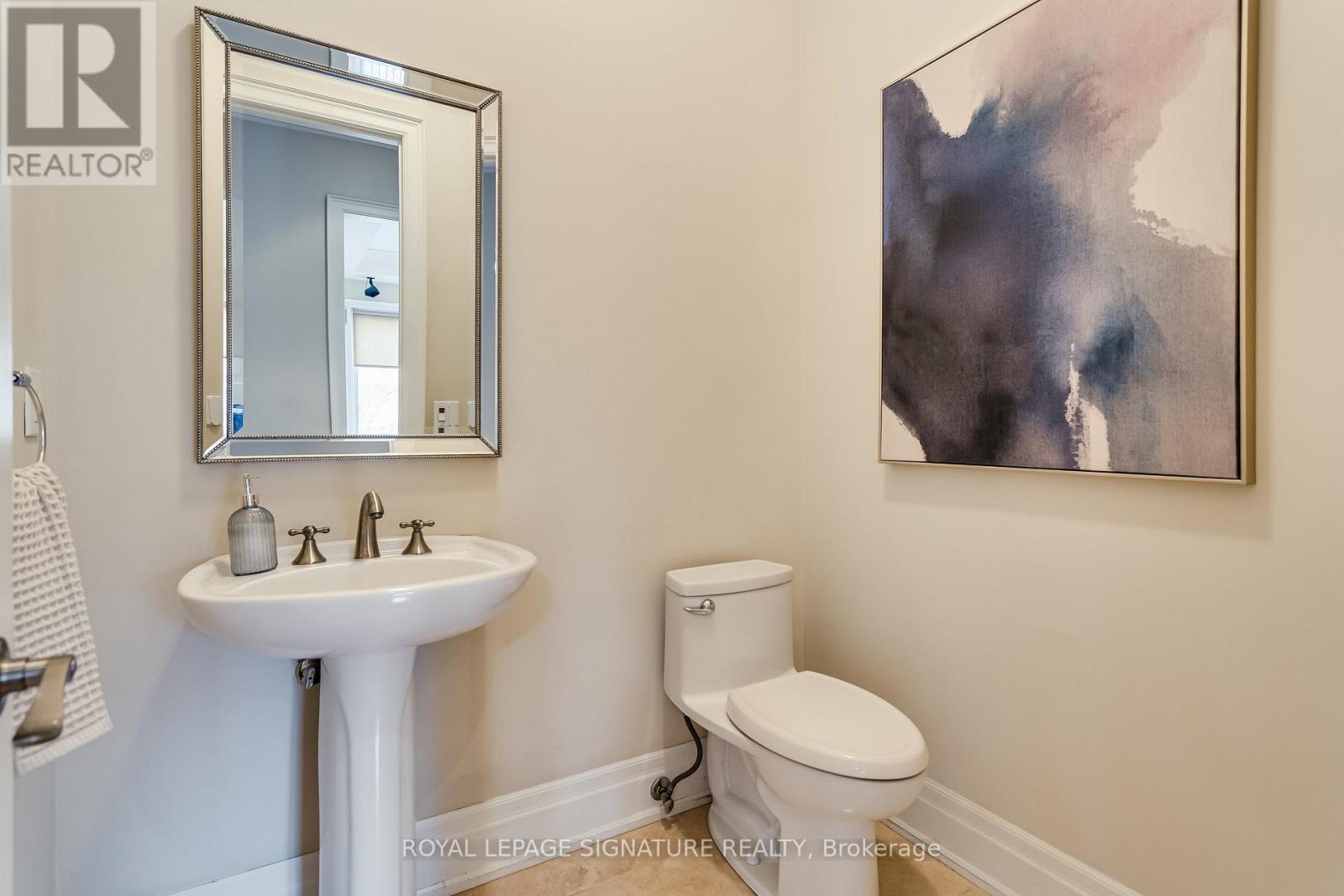 12 Silverton Avenue, Toronto, Ontario  M3H 3E6 - Photo 16 - C13001850