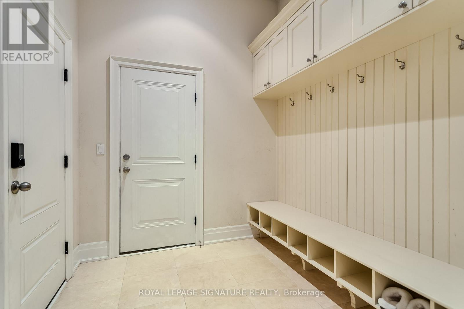 12 Silverton Avenue, Toronto, Ontario  M3H 3E6 - Photo 17 - C13001850