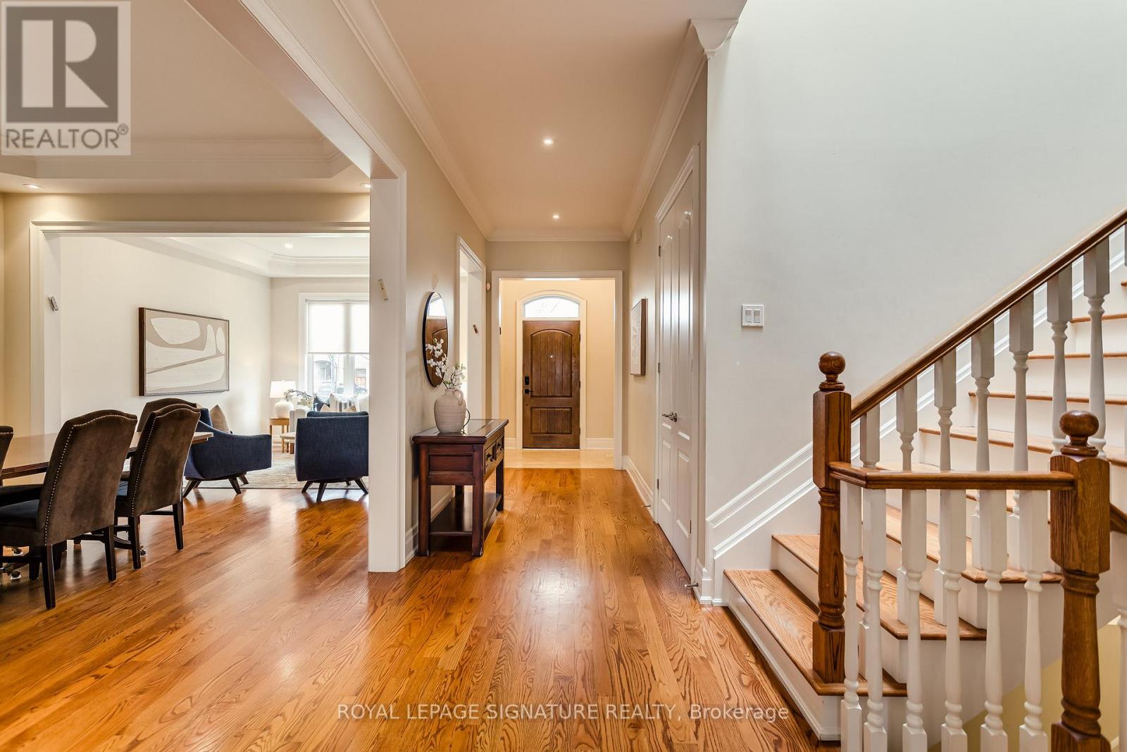 12 Silverton Avenue, Toronto, Ontario  M3H 3E6 - Photo 4 - C13001850