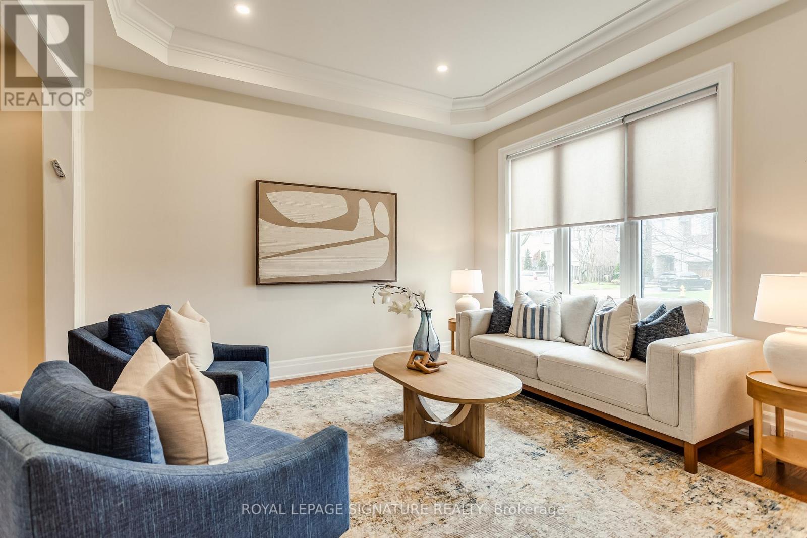 12 Silverton Avenue, Toronto, Ontario  M3H 3E6 - Photo 5 - C13001850