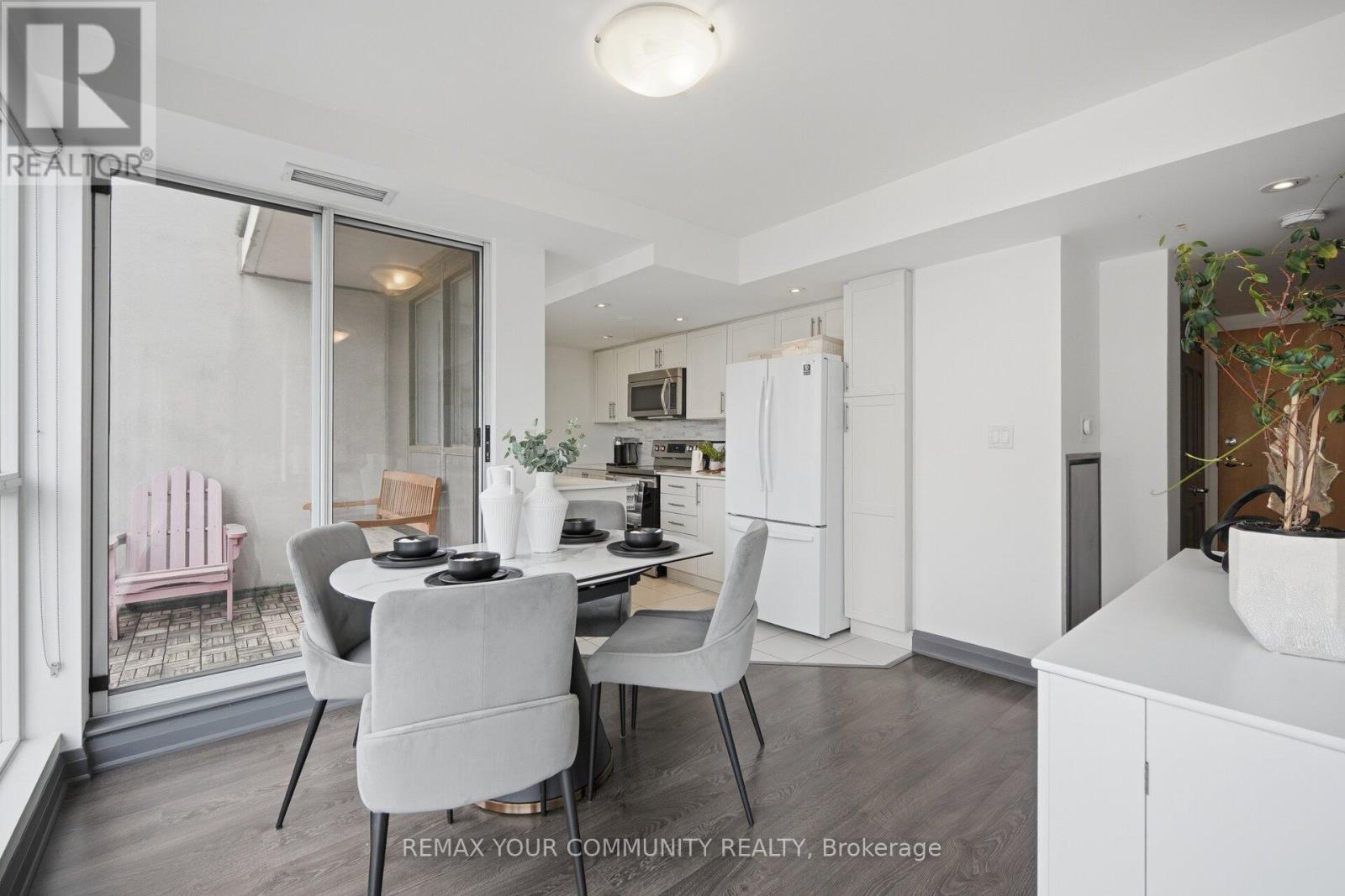 Ph1114 - 18 Merton Street, Toronto, Ontario  M4S 3G9 - Photo 11 - C13001858