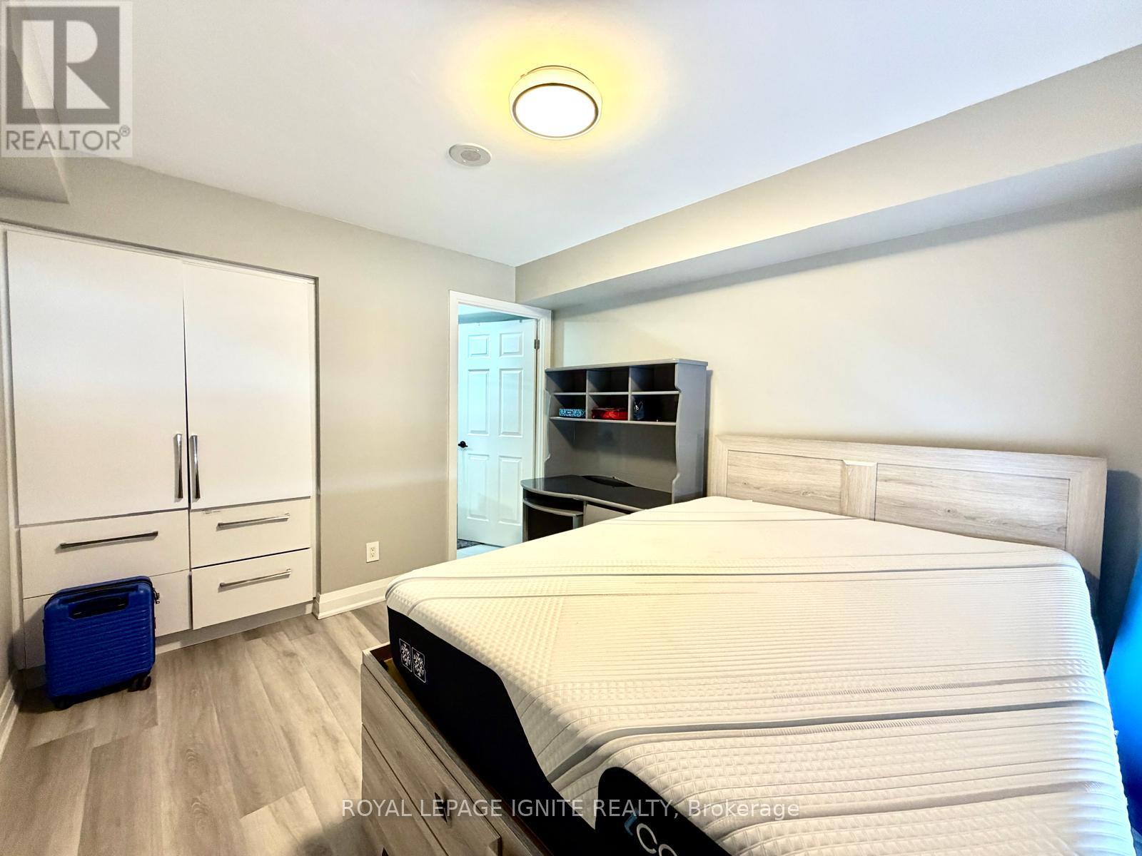 2001 - 151 Village Green Square, Toronto, Ontario  M1S 0K5 - Photo 25 - E12999098