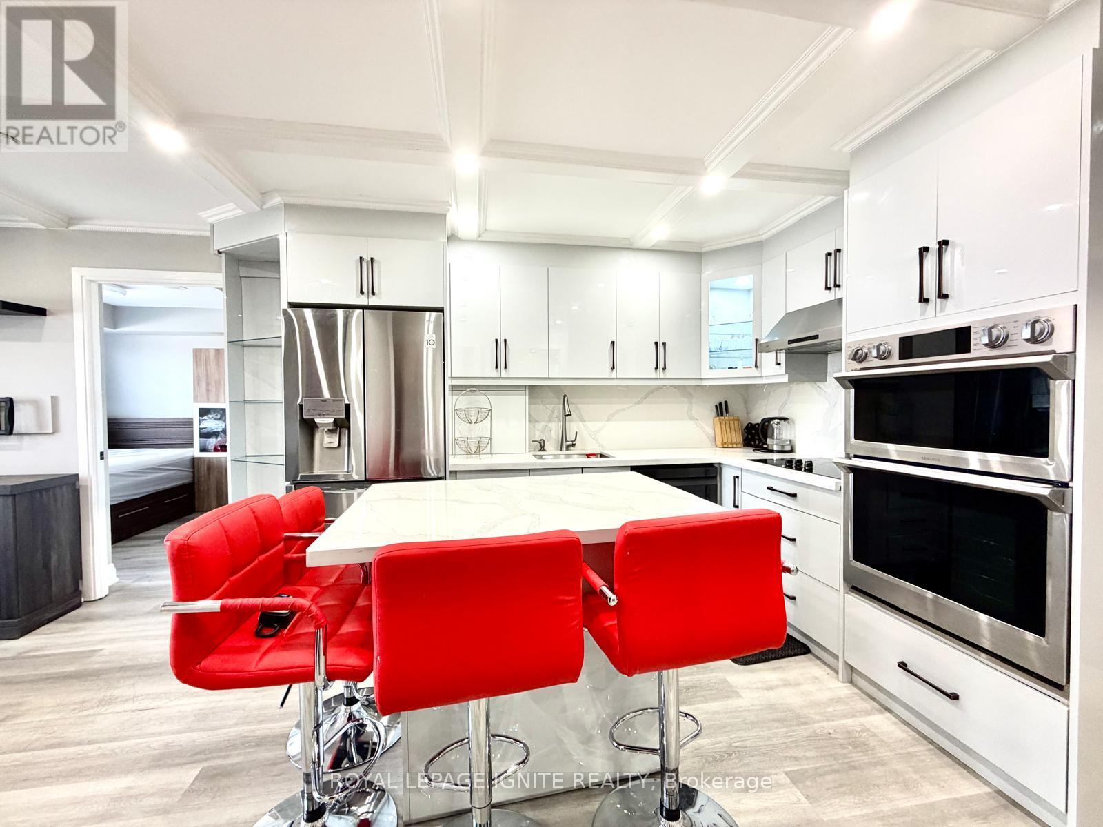 2001 - 151 Village Green Square, Toronto, Ontario  M1S 0K5 - Photo 11 - E12999098