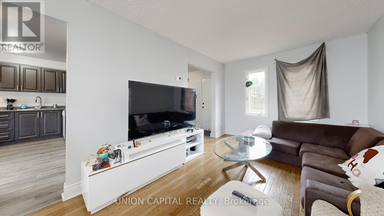 142 Wright Crescent, Ajax, Ontario  L1S 6X6 - Photo 4 - E13001486