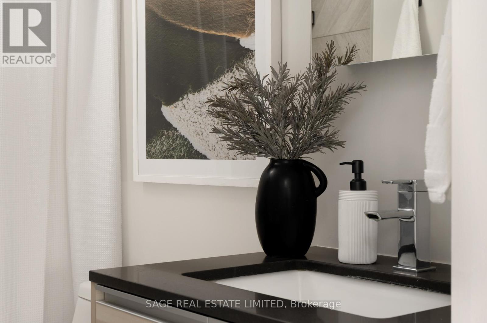 403 - 1238 Dundas Street E, Toronto, Ontario  M4M 1S3 - Photo 31 - E13001514