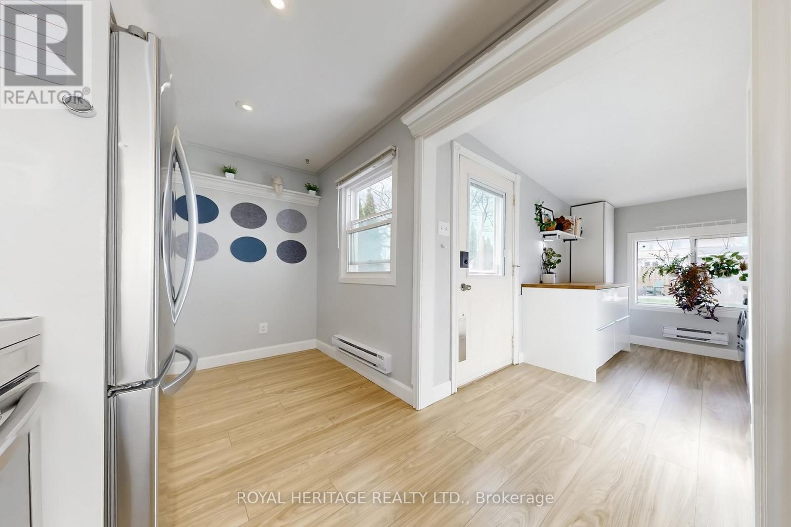 24 York Street, Ajax, Ontario  L1S 1S8 - Photo 16 - E13001556