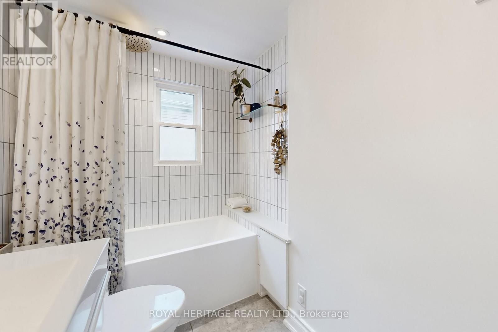 24 York Street, Ajax, Ontario  L1S 1S8 - Photo 25 - E13001556