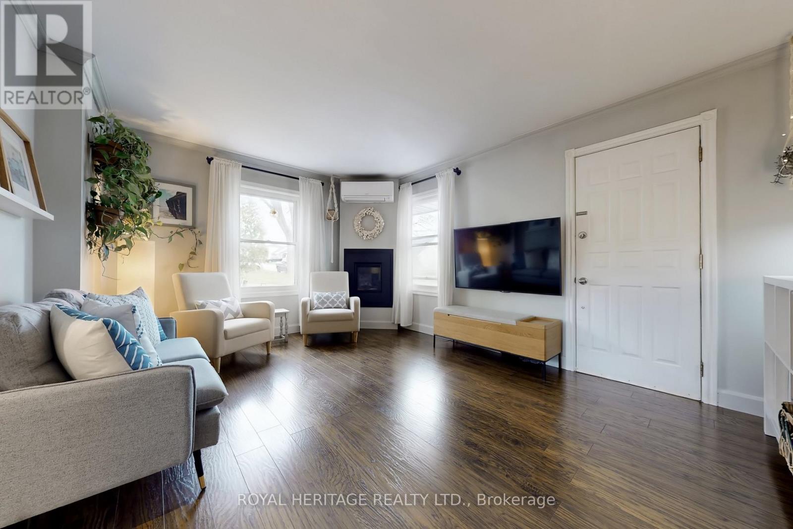 24 York Street, Ajax, Ontario  L1S 1S8 - Photo 3 - E13001556