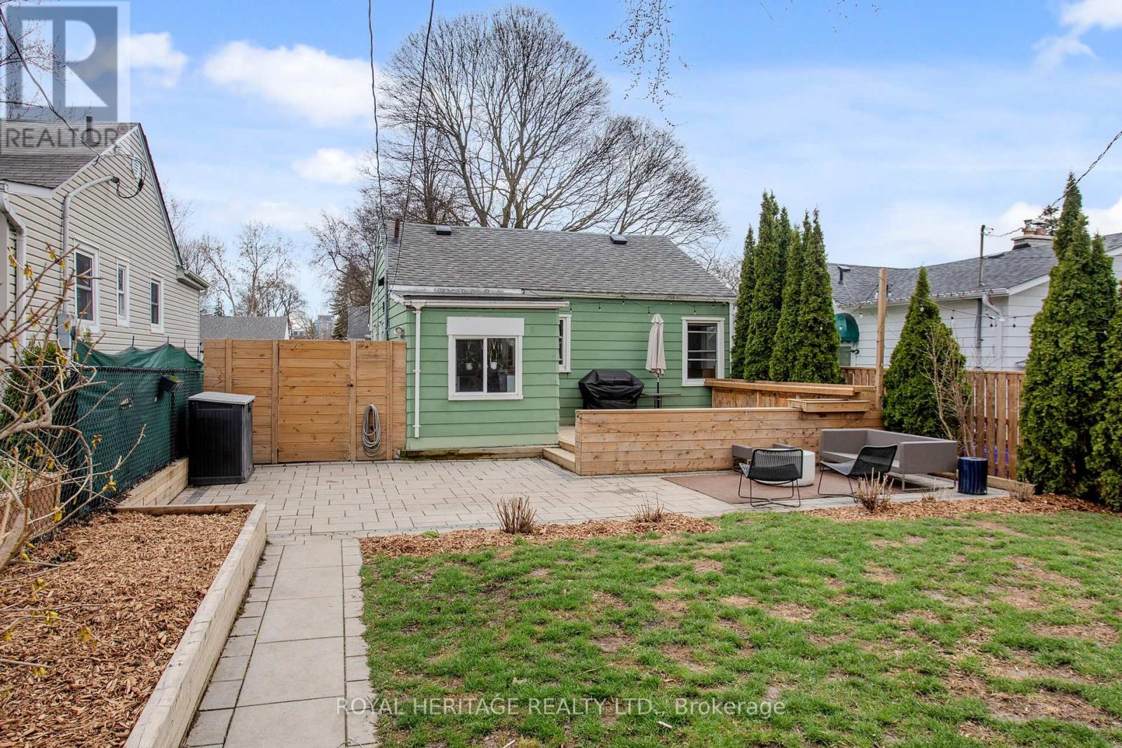 24 York Street, Ajax, Ontario  L1S 1S8 - Photo 39 - E13001556