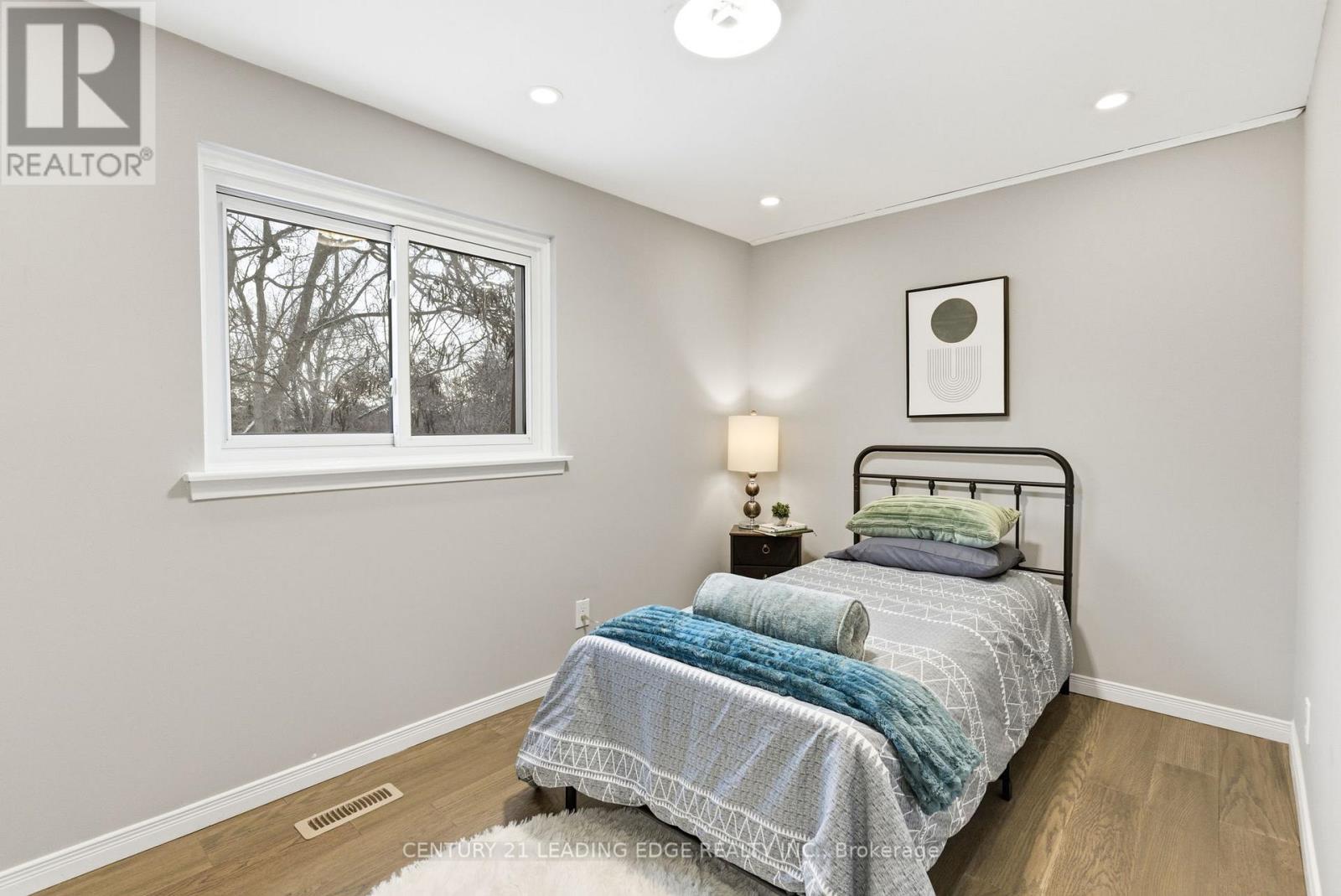 486 Crestwood Drive, Oshawa, Ontario  L1G 2R5 - Photo 31 - E13001574