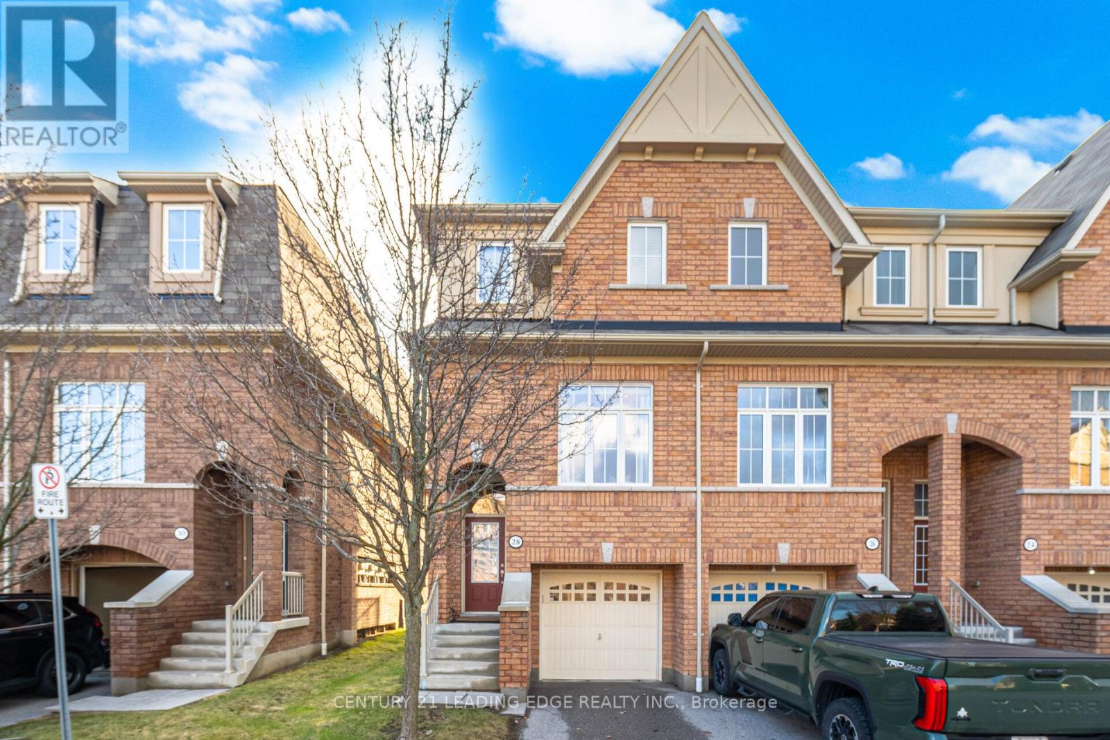 28 BURTONBURY LANE, Ajax, Ontario