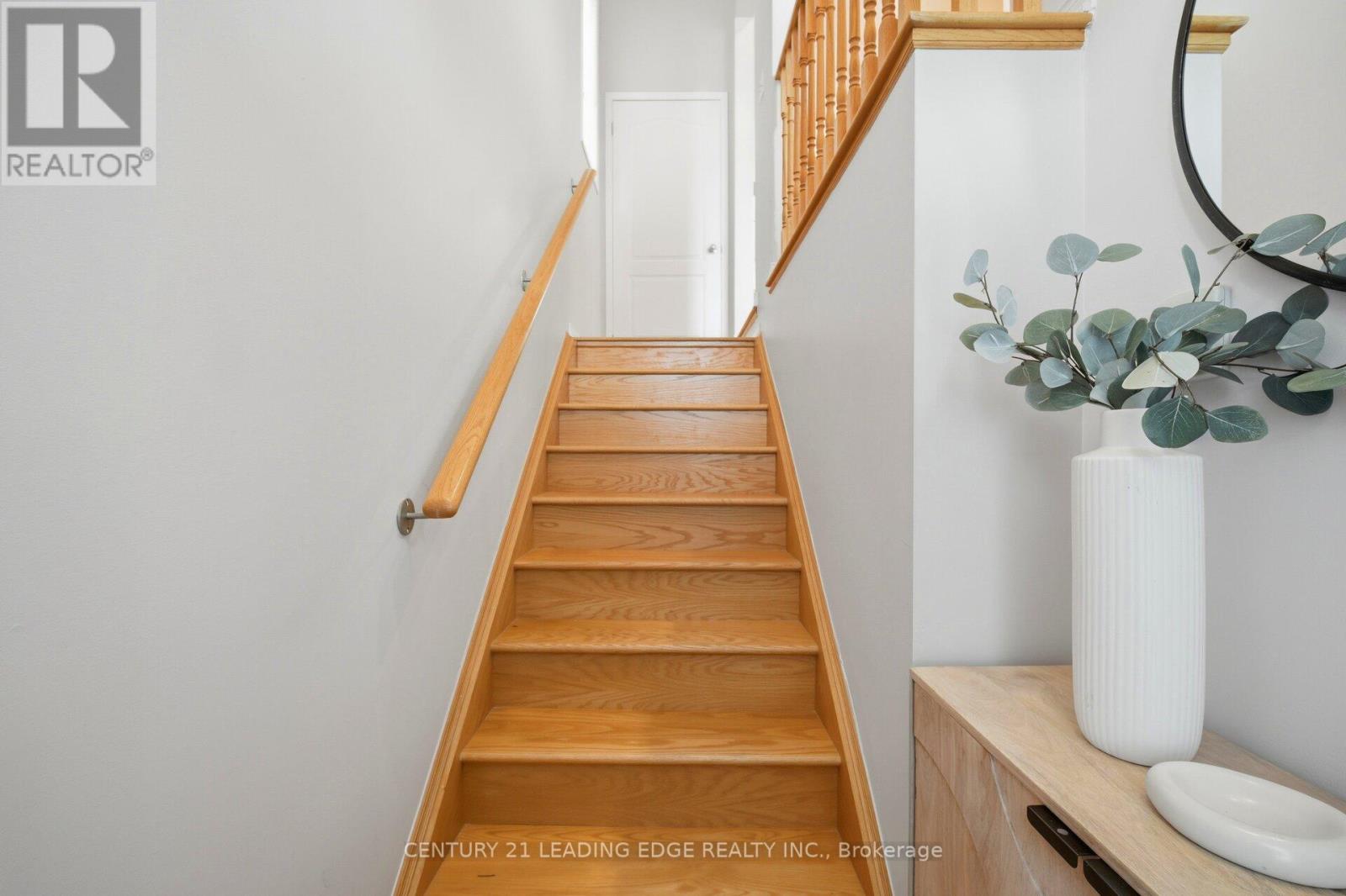 28 Burtonbury Lane, Ajax, Ontario L1Z 0C9 - Photo 5 - E13001608