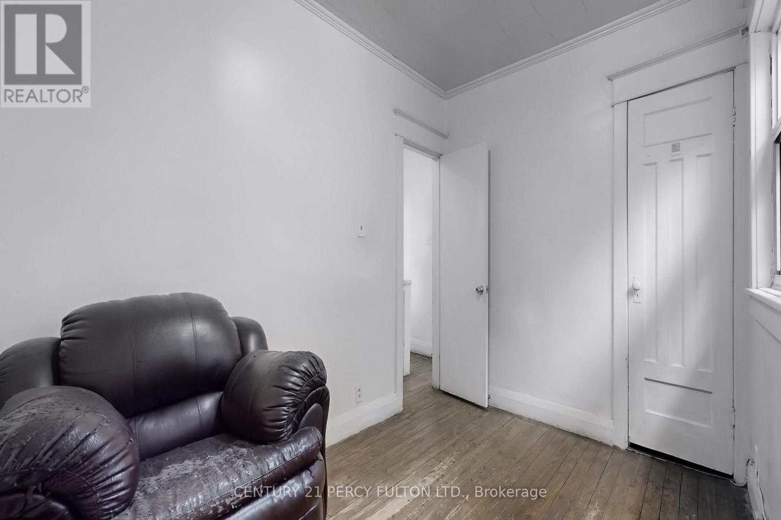 366 Coxwell Avenue, Toronto, Ontario  M4L 3B7 - Photo 26 - E13001752
