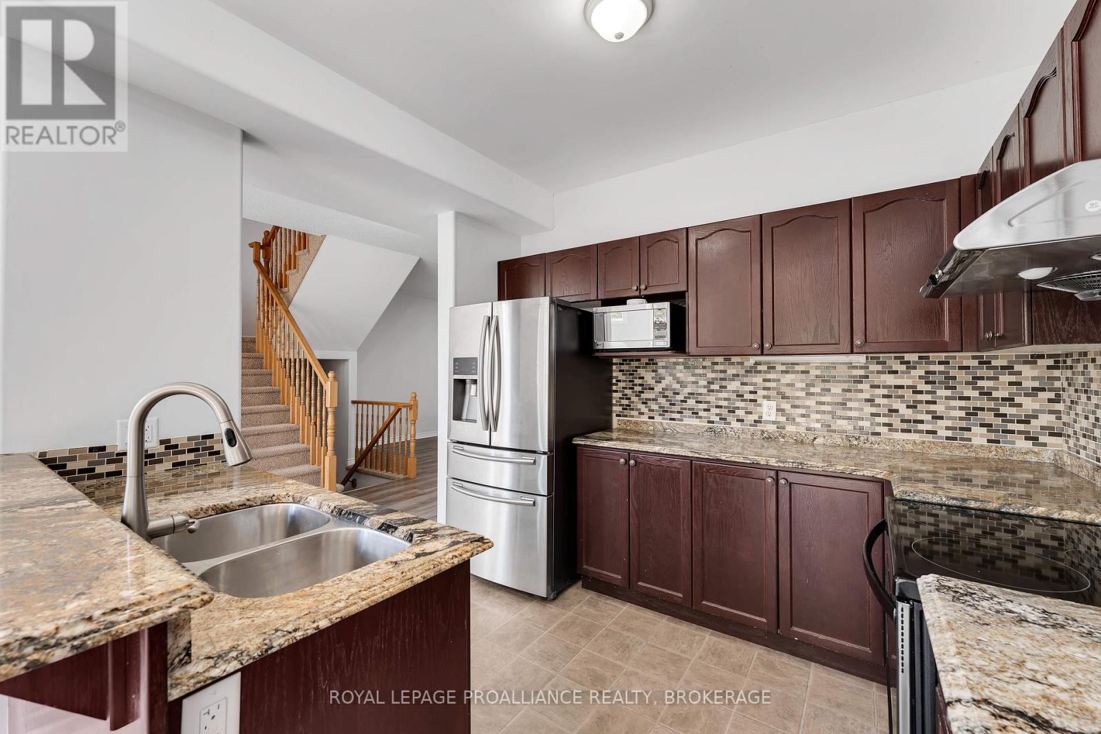 500 Conservatory Drive, Kingston, Ontario  K7M 9C8 - Photo 14 - X12861290