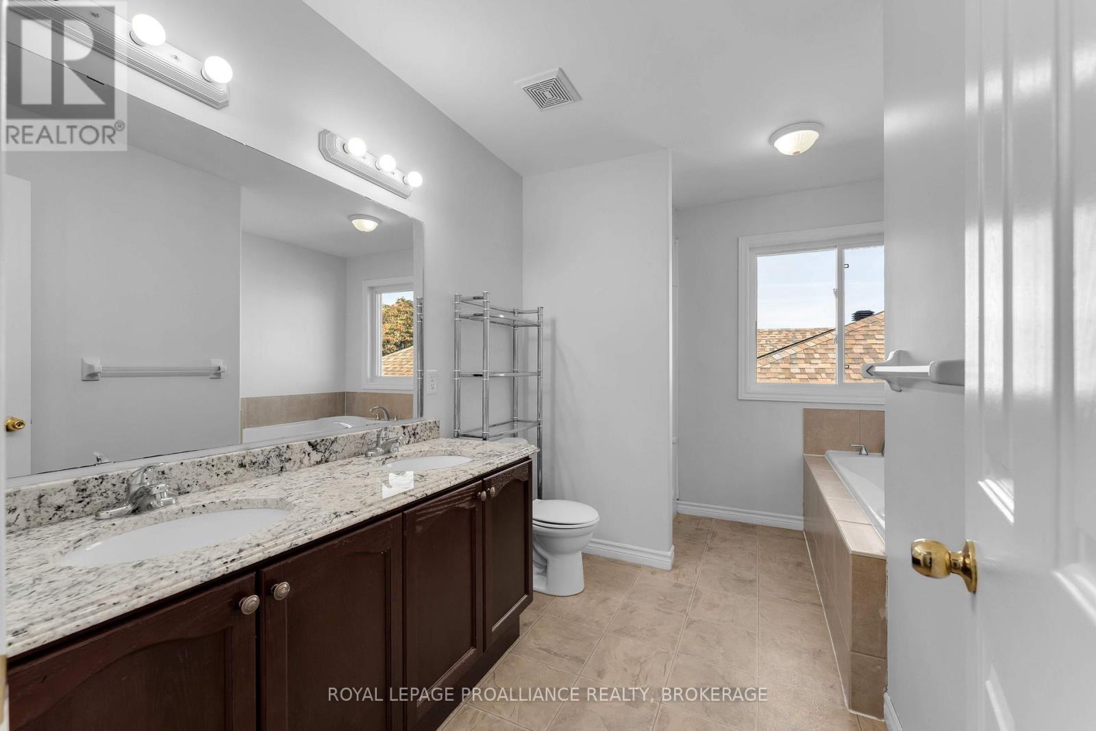 500 Conservatory Drive, Kingston, Ontario  K7M 9C8 - Photo 26 - X12861290