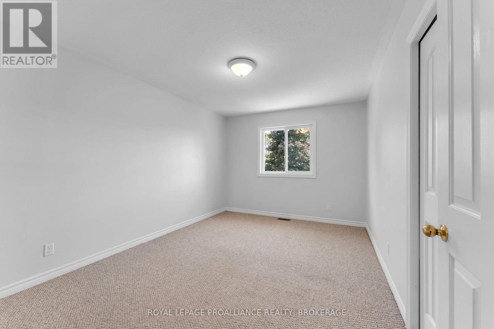 500 Conservatory Drive, Kingston, Ontario  K7M 9C8 - Photo 34 - X12861290