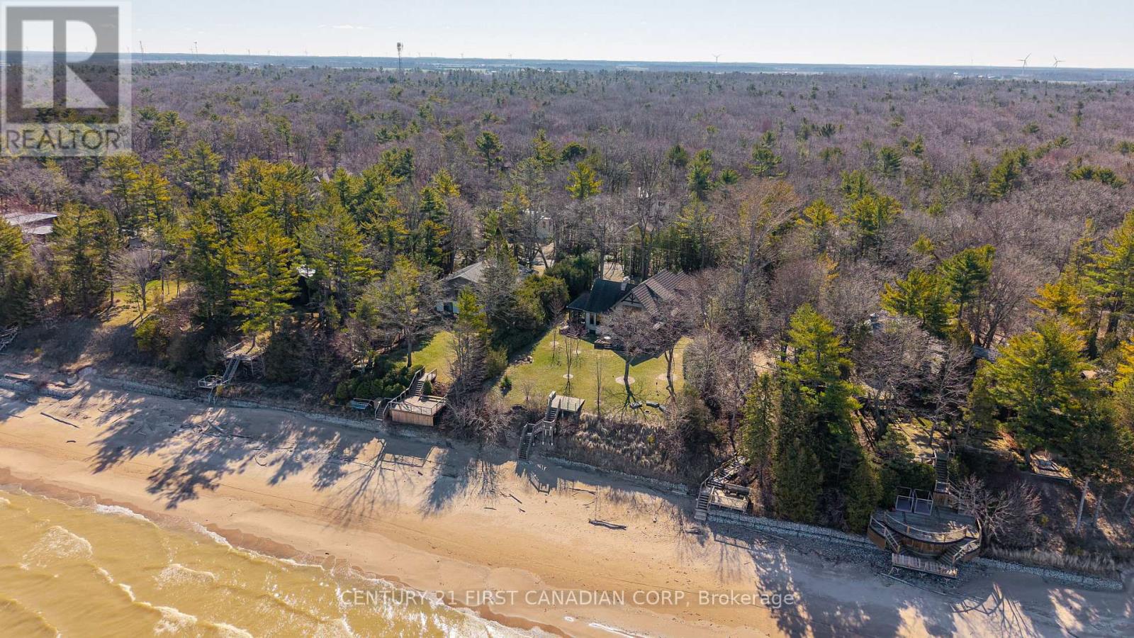 10277 Grand Oaks Drive, Lambton Shores, Ontario  N0M 1T0 - Photo 35 - X13001476