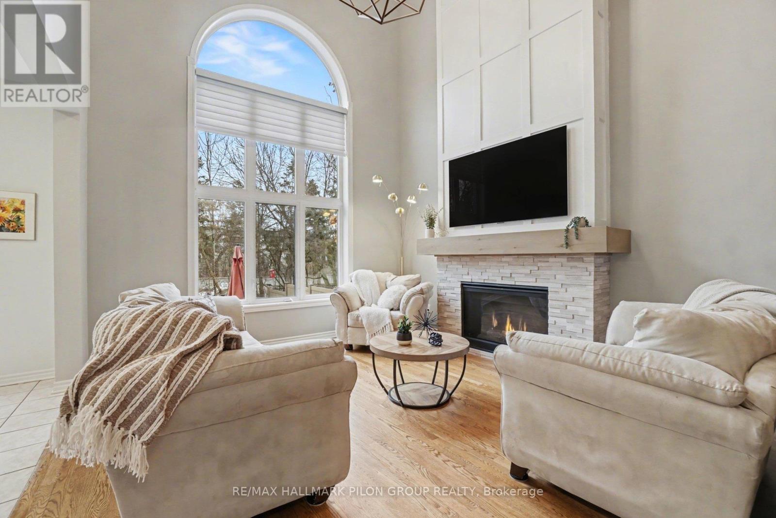 139 Borealis Crescent, Ottawa, Ontario  K1K 4T8 - Photo 11 - X12953660