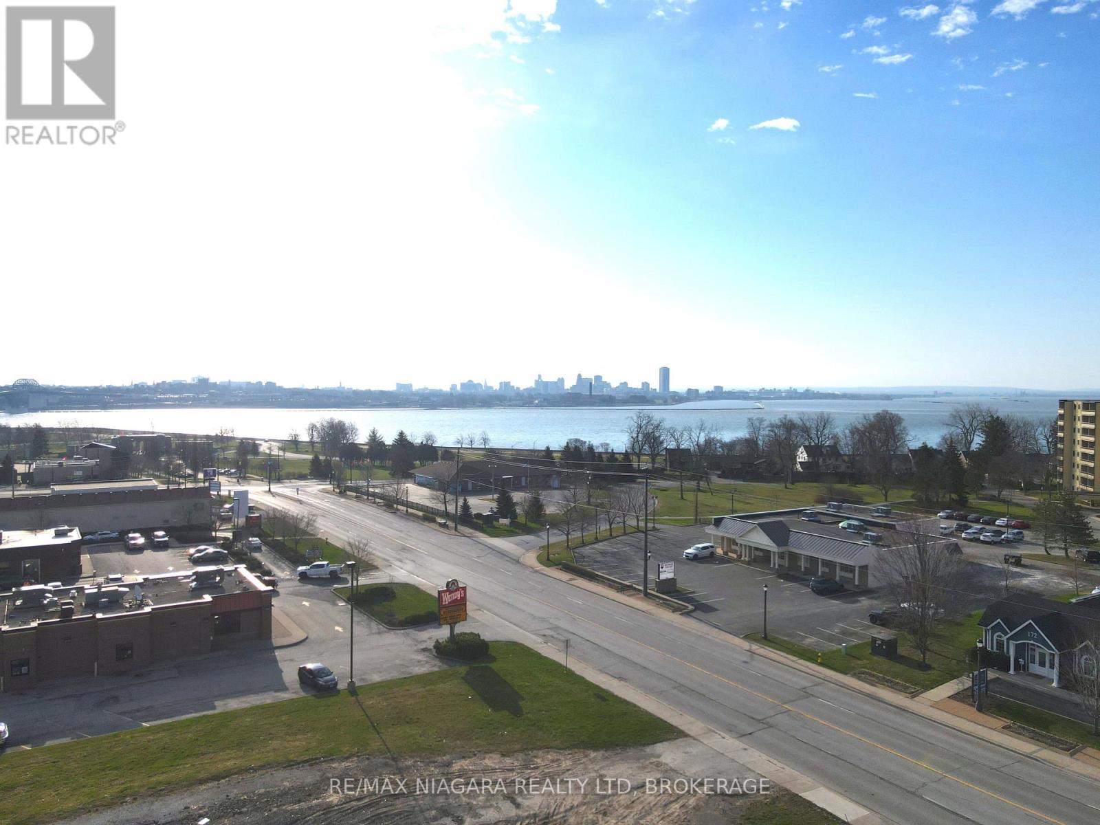 179 Garrison Road, Fort Erie, Ontario  L2A 1M5 - Photo 3 - X13001504