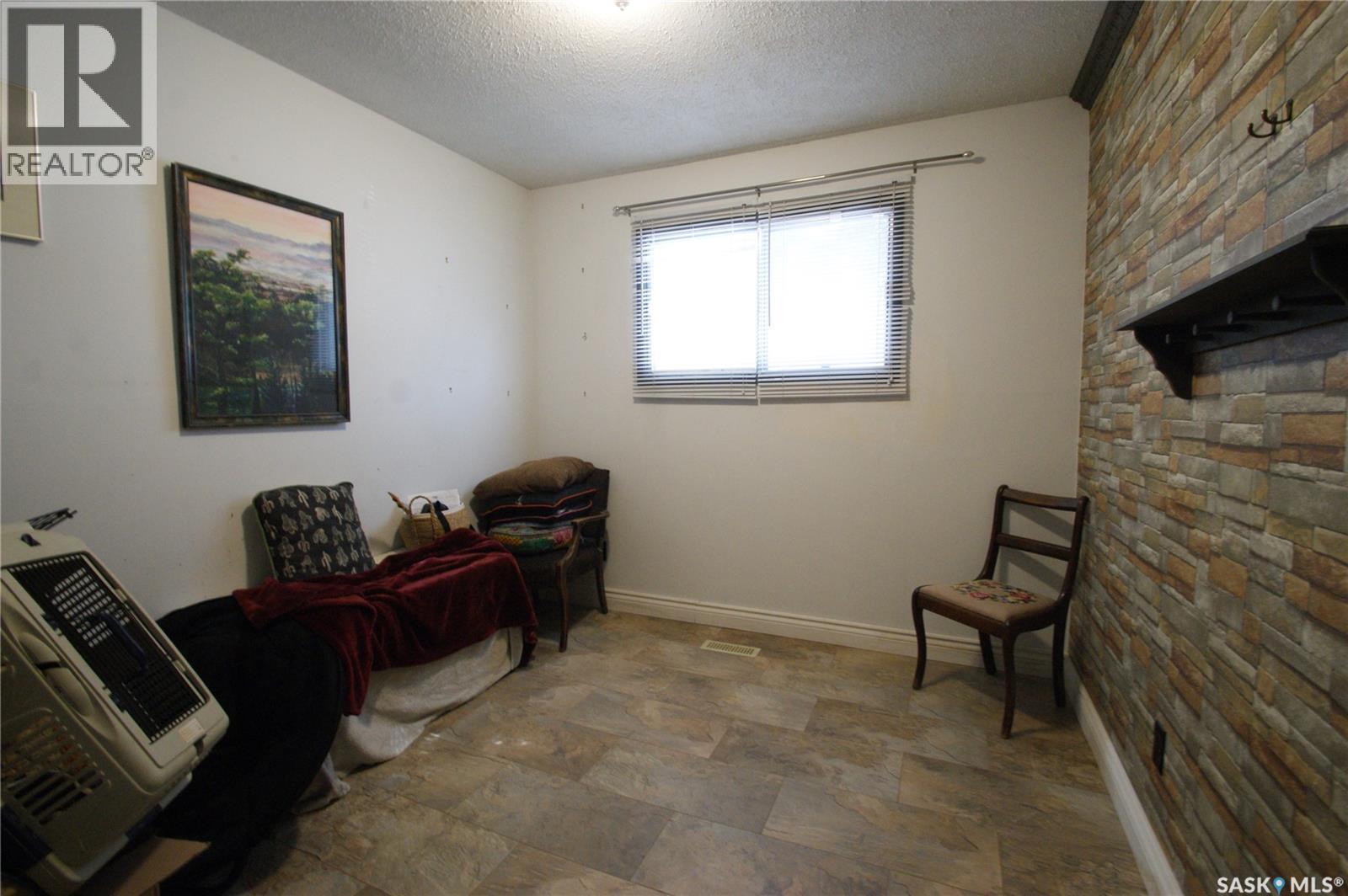 119 Ramsay Court, Saskatoon, Saskatchewan S7H 4H3 - Photo 11 - SK032538