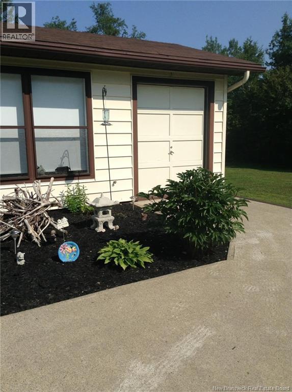 81 Principale, Pointe-Verte, New Brunswick  E8J 2W2 - Photo 9 - NB137235