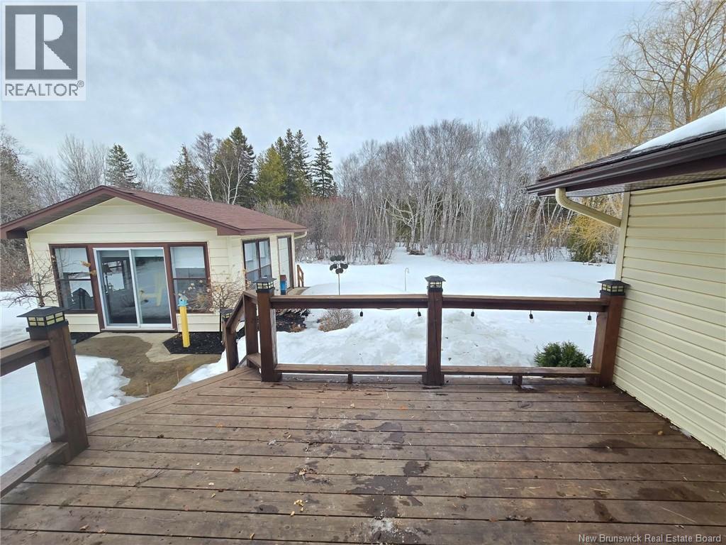 81 Principale, Pointe-Verte, New Brunswick  E8J 2W2 - Photo 8 - NB137235