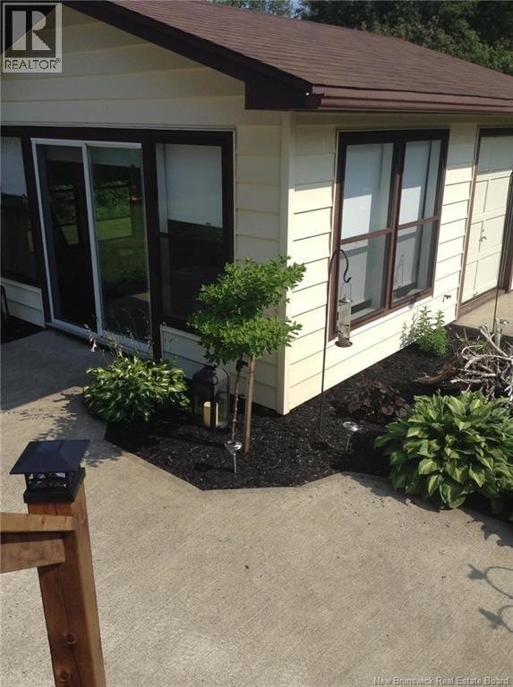 81 Principale, Pointe-Verte, New Brunswick  E8J 2W2 - Photo 11 - NB137235