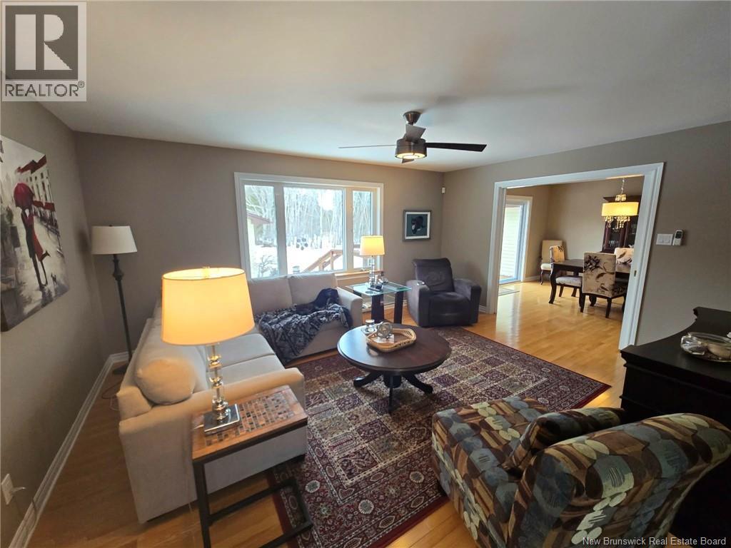 81 Principale, Pointe-Verte, New Brunswick  E8J 2W2 - Photo 32 - NB137235