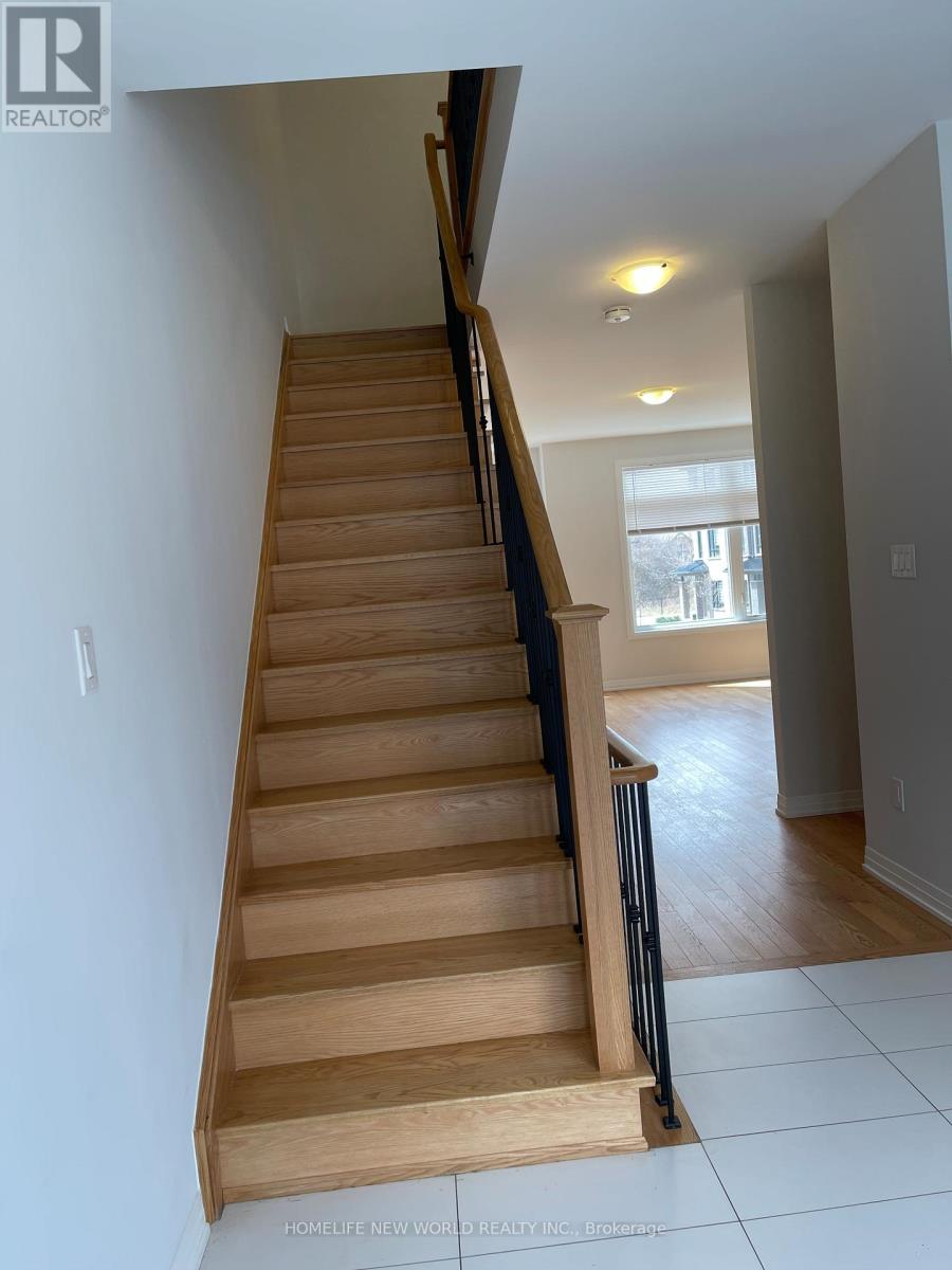 14 Lounts Lane, Markham, Ontario  L8B 1R9 - Photo 7 - N13001562